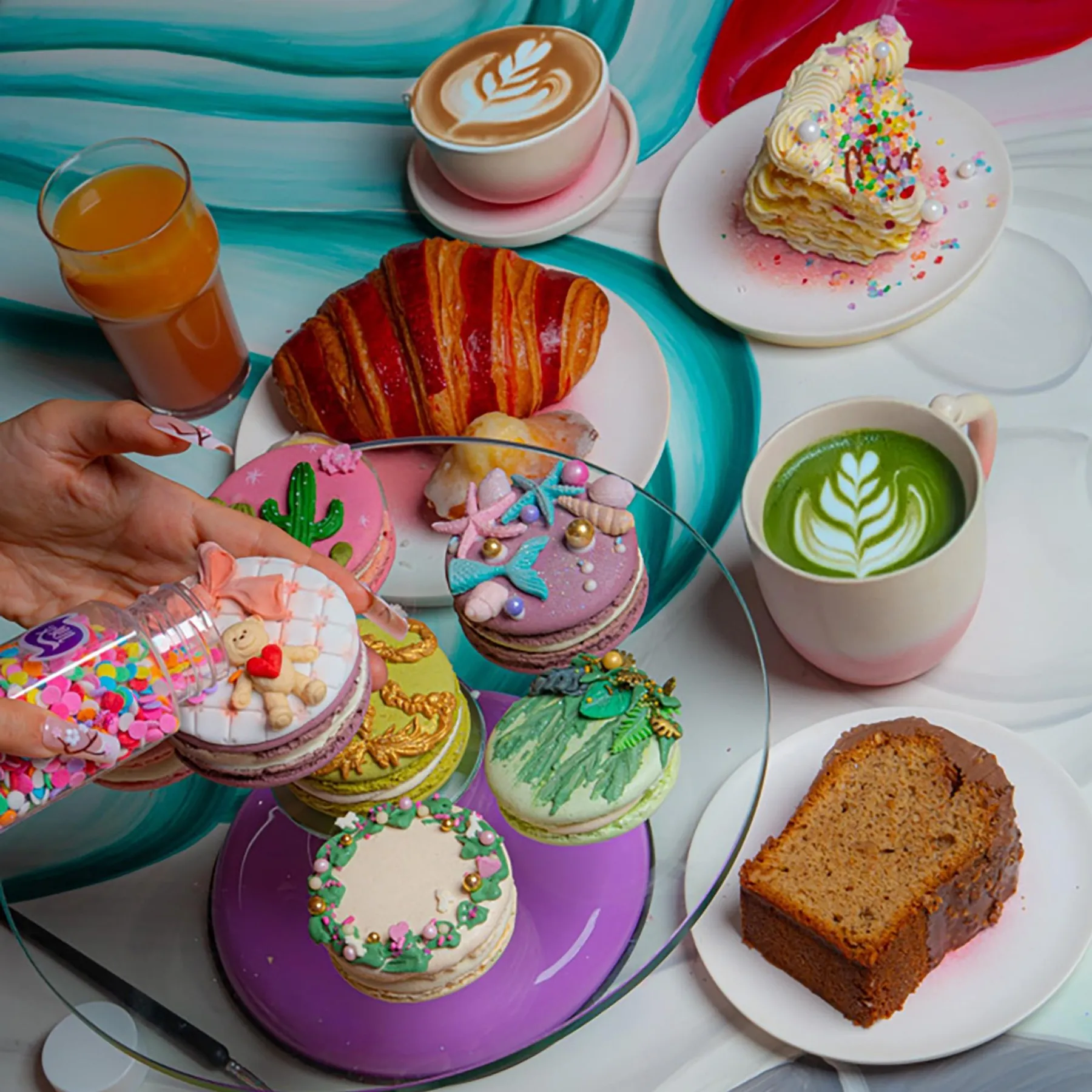 Décorez vos macarons avec Alyah et son équipe - Image n°1 - Wecandoo