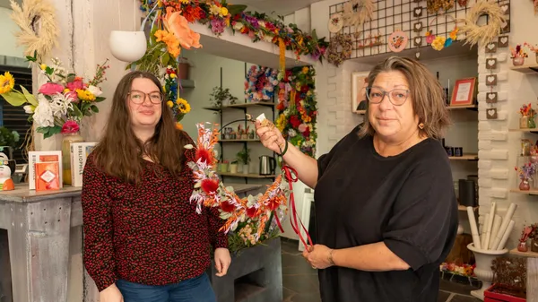 Apprenez à travailler les fleurs séchées avec Clémence - Image n°3 - Wecandoo