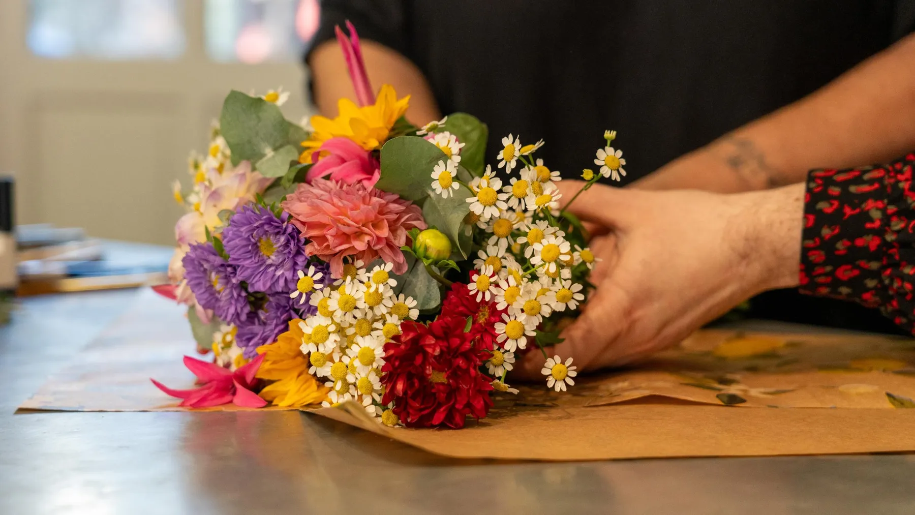 Composez votre bouquet local de saison avec Clémence - Image n°3 - Wecandoo
