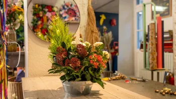 Réalisez une décoration de fête fleurie