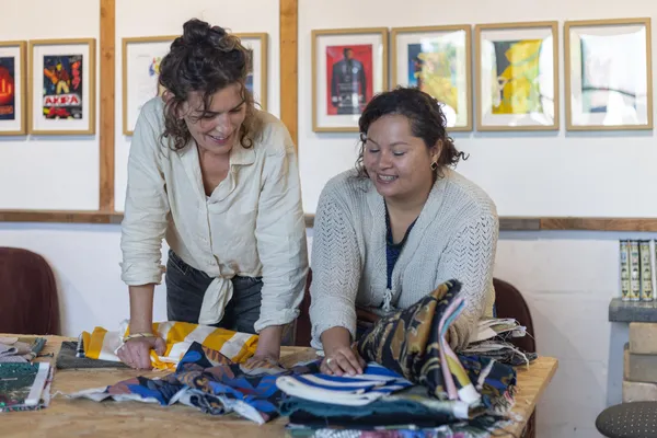 Tapissez votre petit banc d'interieur avec Sarah - Image n°4 - Wecandoo