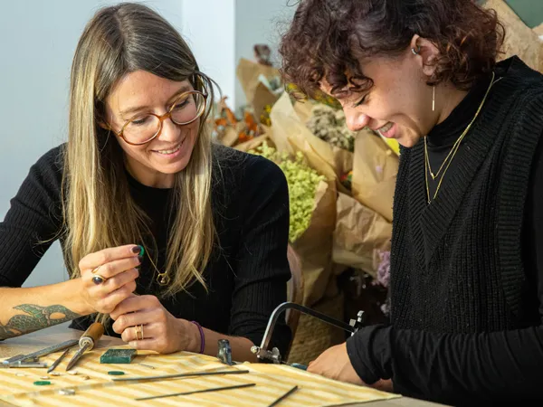 Réalisez vos alliances en duo à la cire perdue avec Angeline - Image n°5 - Wecandoo