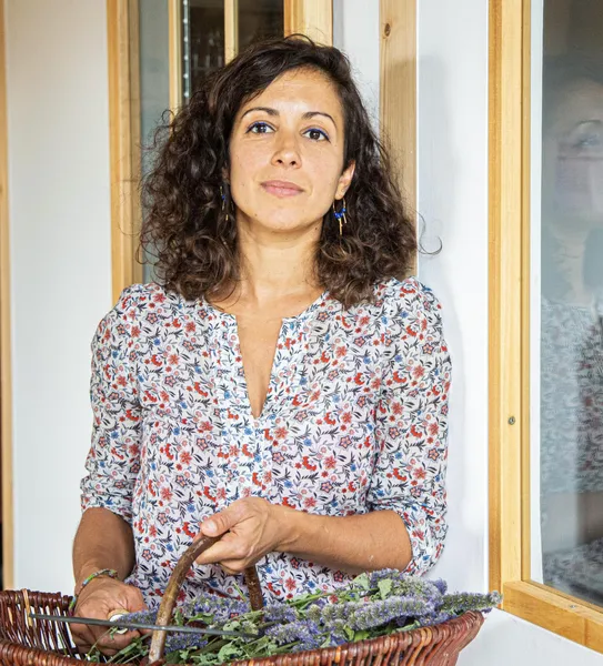 Myriam : Paysanne Herboriste, productrice de plantes et de cosmétiques à Lyon