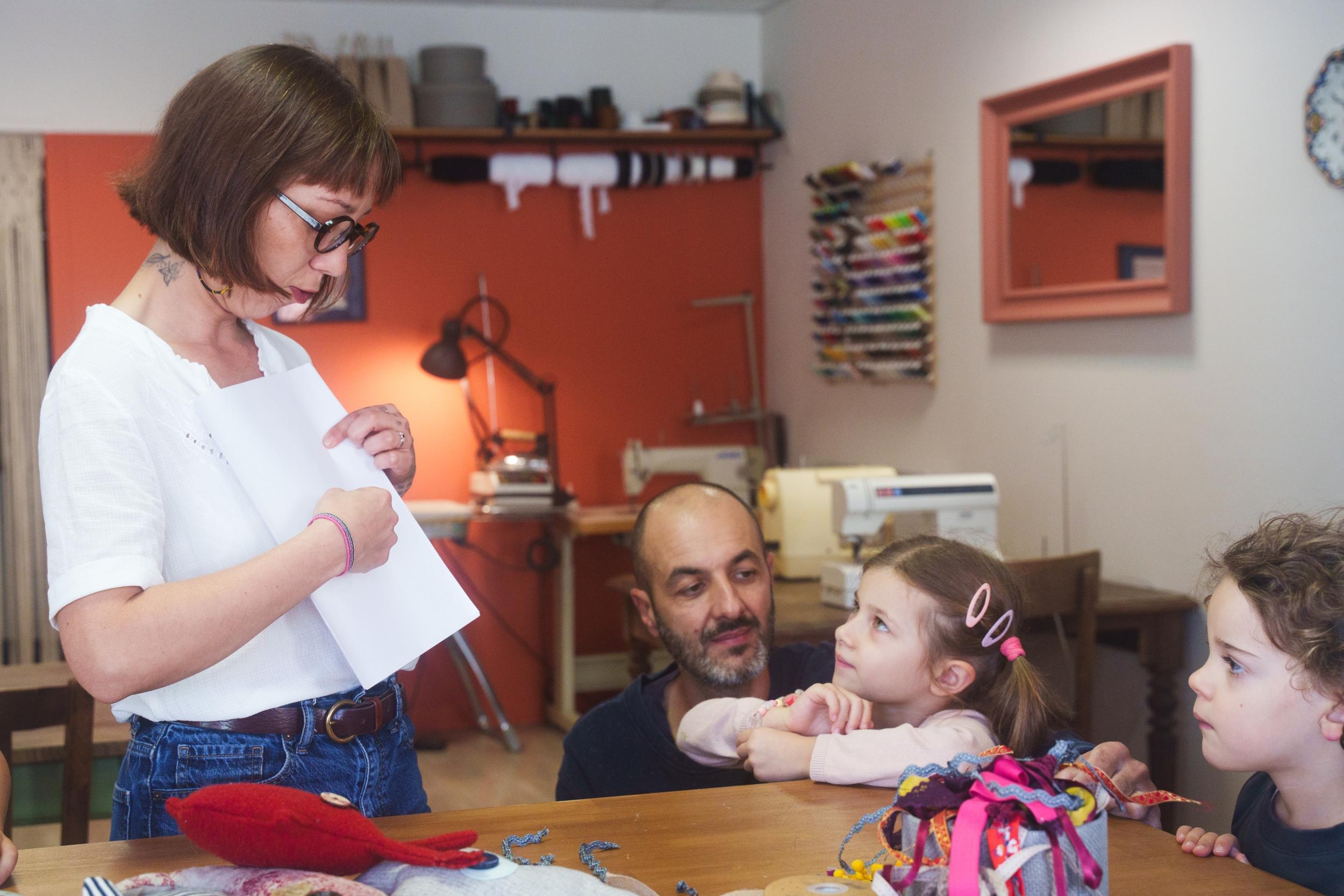 Cousez votre doudou upcyclé en duo avec votre enfant, accompagnés par Clara - Image n°8 - Wecandoo