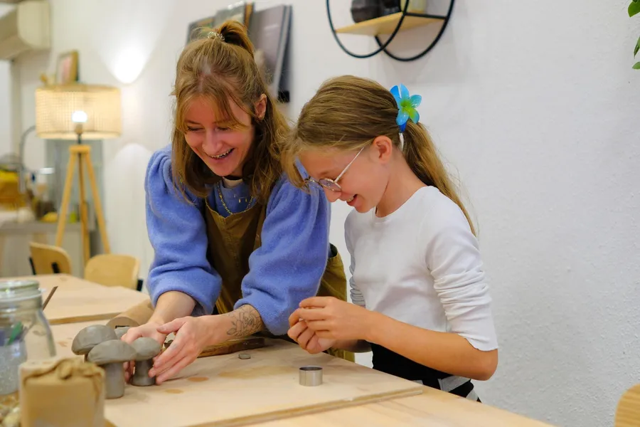 Modèle ta pièce en céramique avec Lola - Afbeelding nr. 1 - Wecandoo