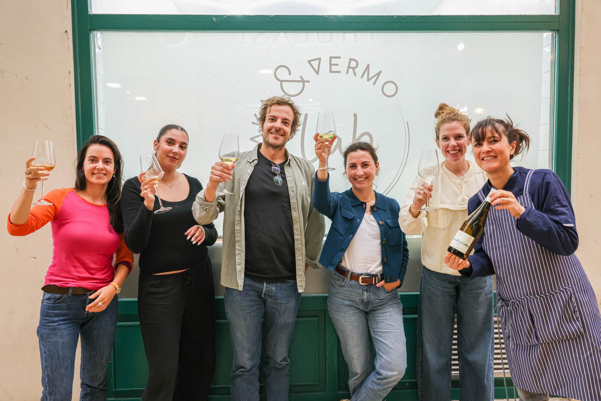 Partagez un apéro dans une fromagerie avec Laure et son équipe - Image n°8 - Wecandoo