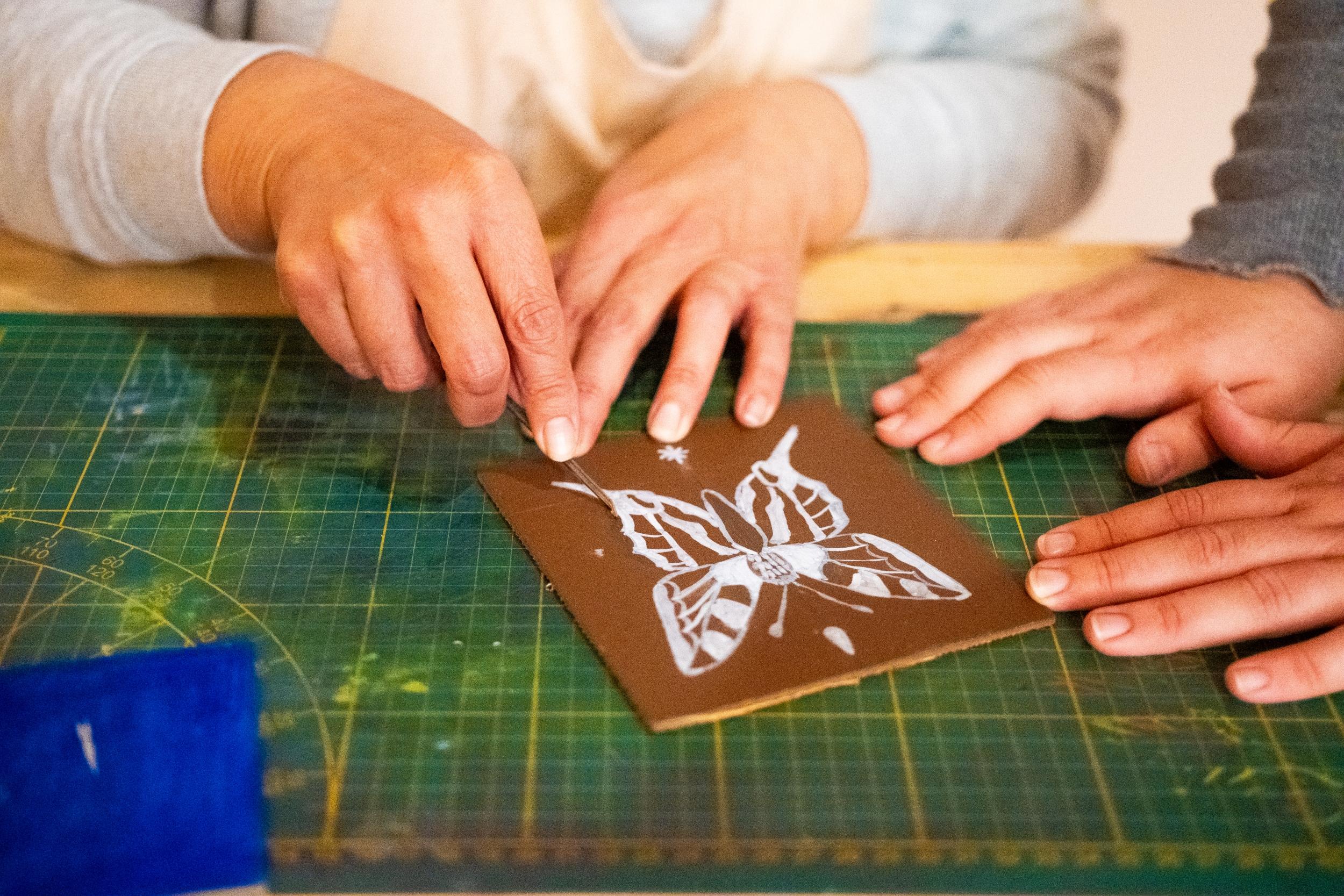 Explorez la linogravure sur une journée avec Hortense - Image n°1 - Wecandoo