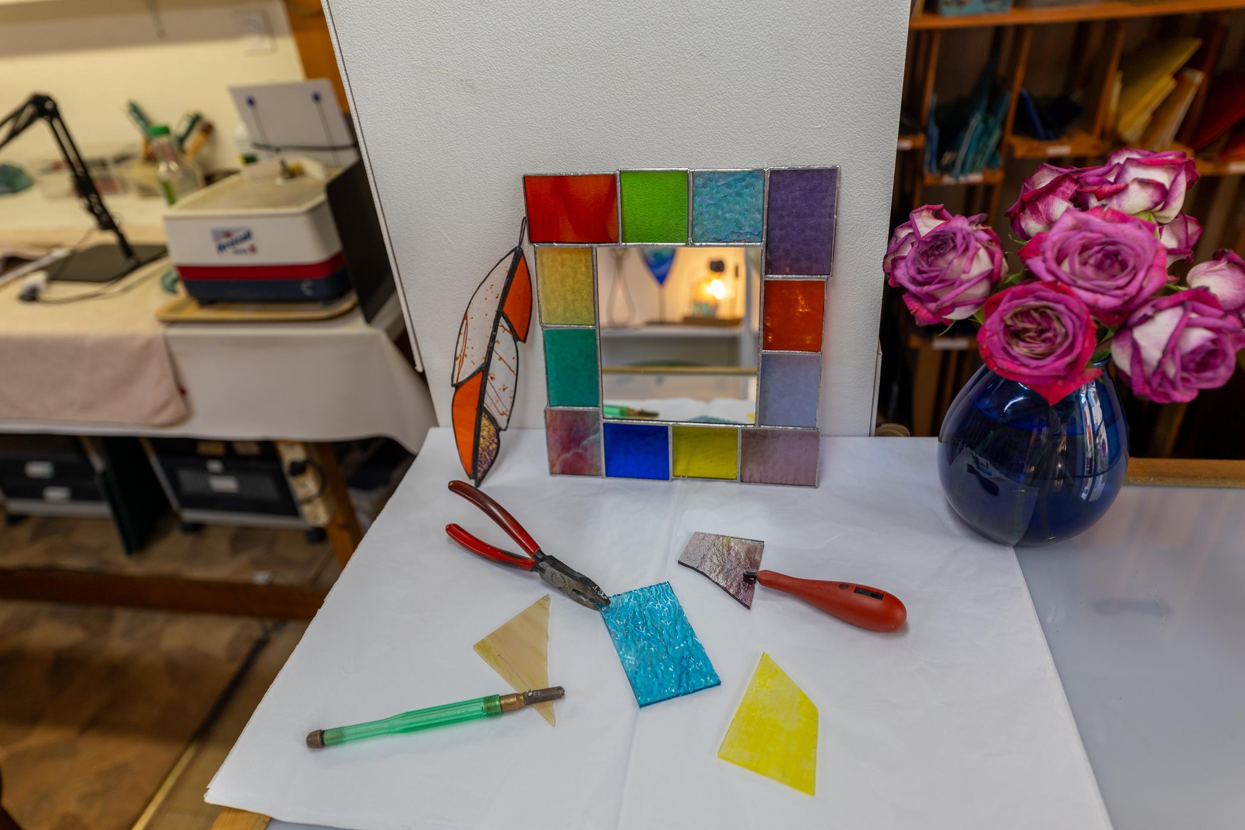 Créez votre œuvre en vitrail sur un jour