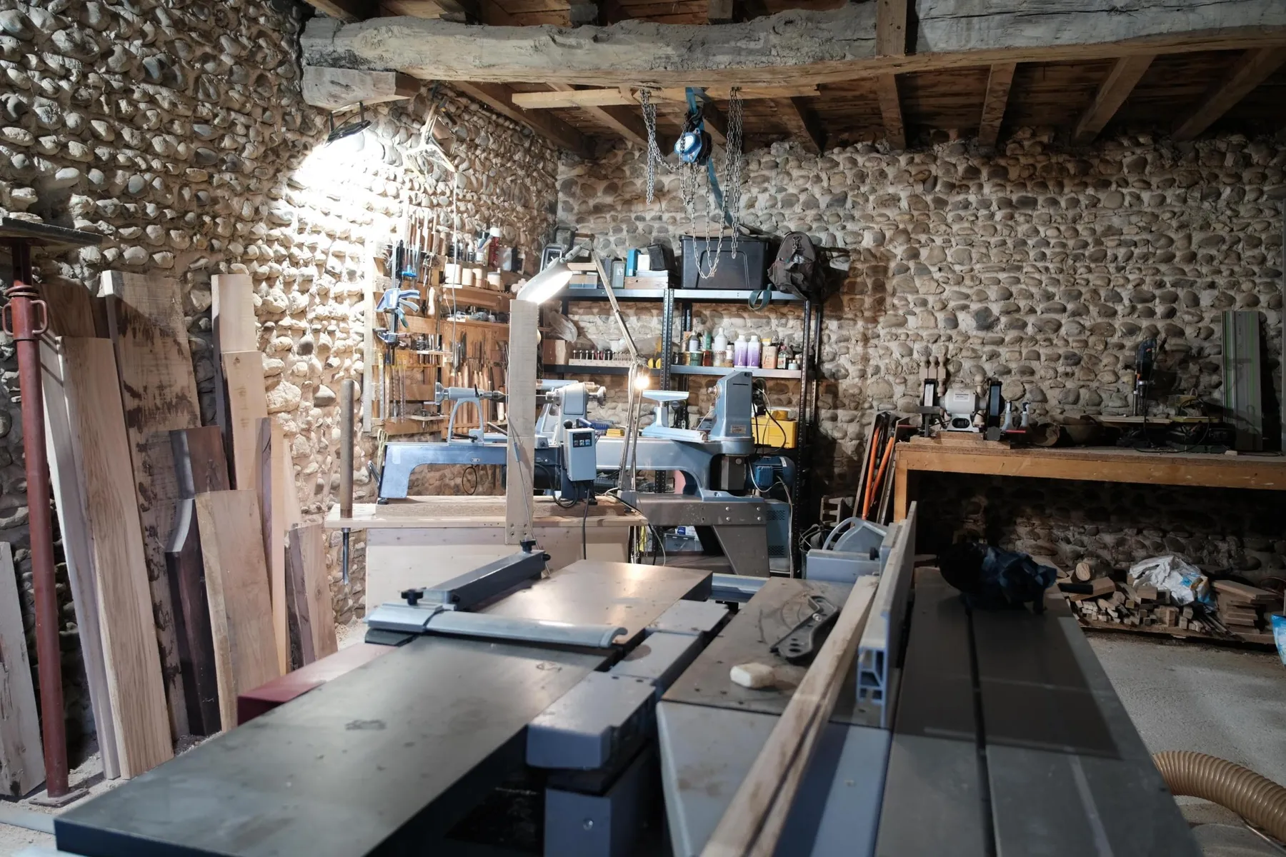 Tournez votre tire-bouchon ou décapsuleur en bois sur une journée avec Yann - Image n°2 - Wecandoo