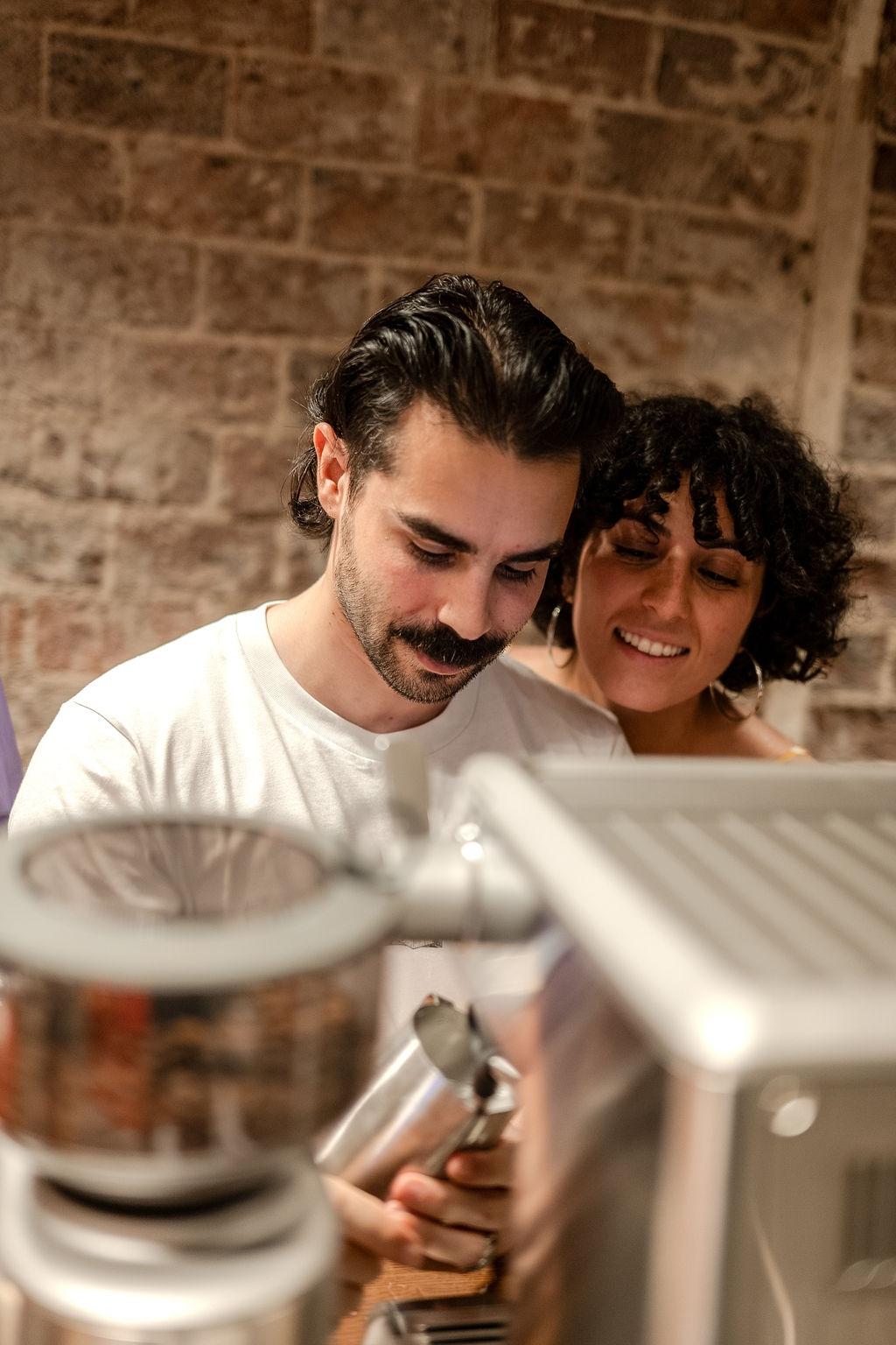 Initiez-vous au Latte art avec Julien, Cristina et leur équipe - Image n°1 - Wecandoo