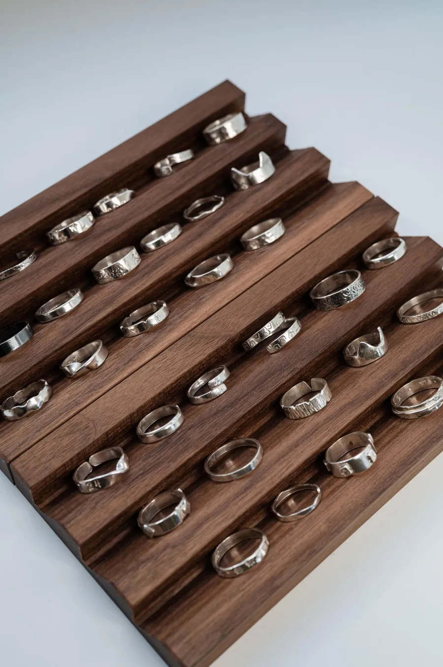 Créez votre bague en argent avec Alissane et son équipe - Image n°1 - Wecandoo