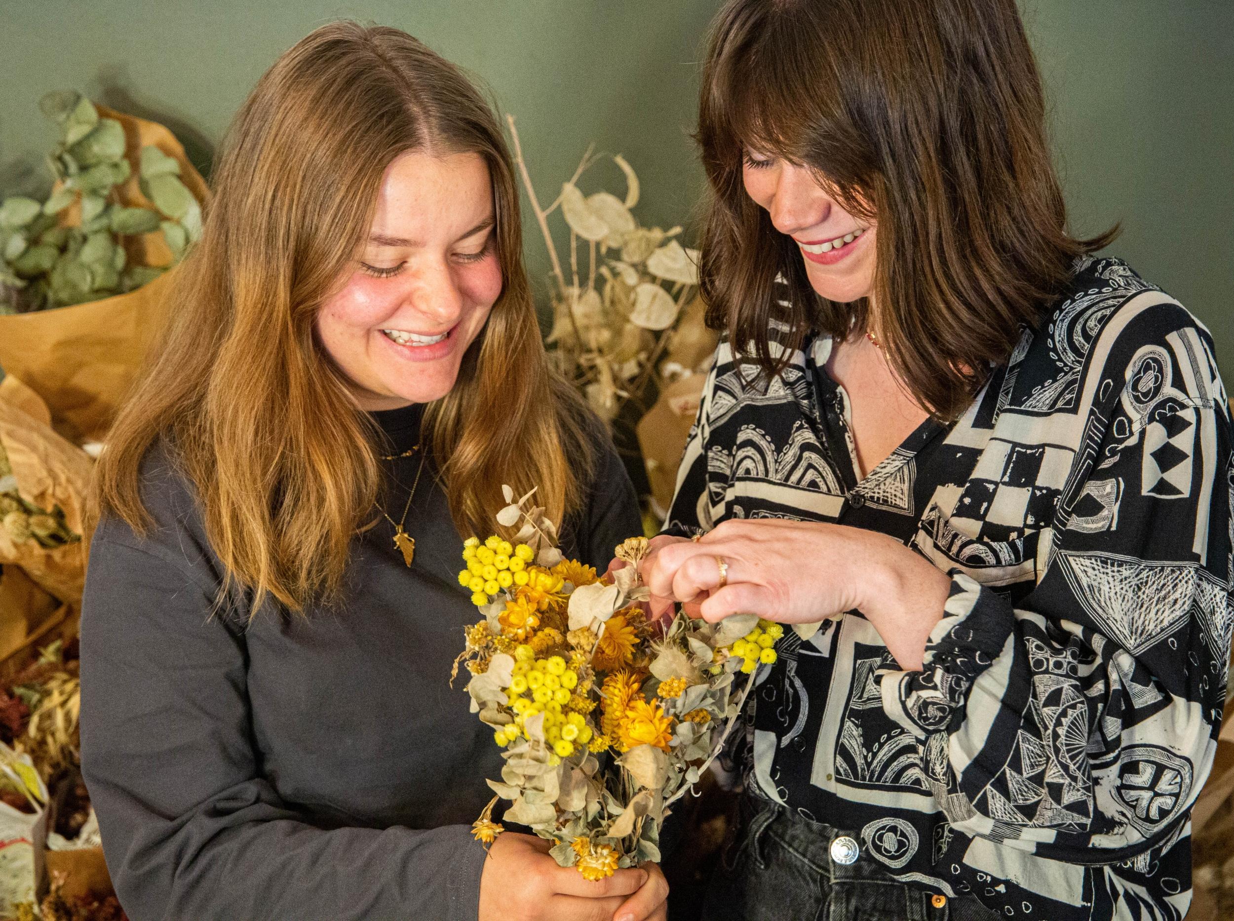 Créez votre bouquet de fleurs séchées avec Juline - Image n°7 - Wecandoo