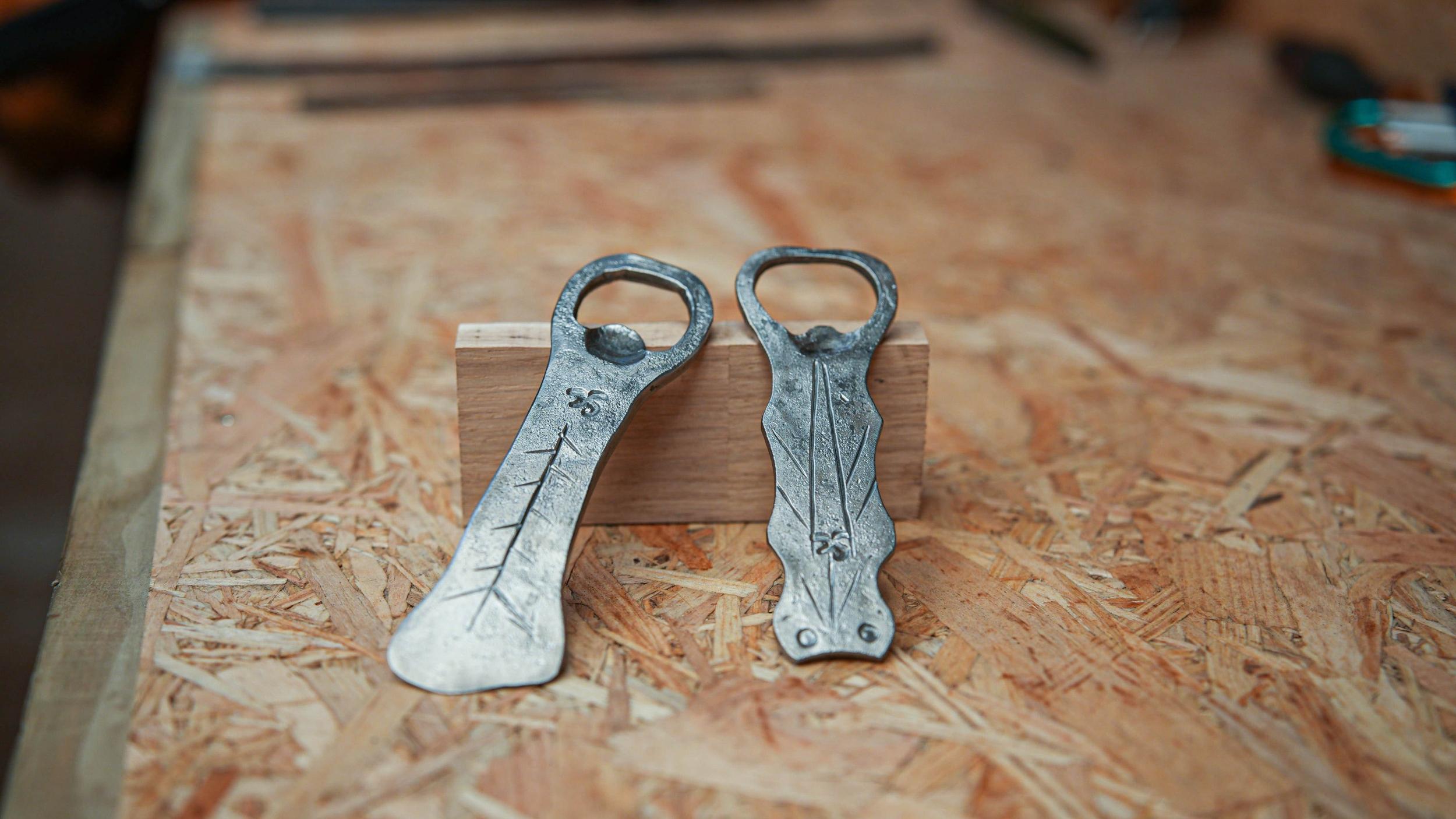 Forgez votre décapsuleur, tire-bouchon ou pendentif