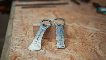 Forgez votre décapsuleur, tire-bouchon ou pendentif