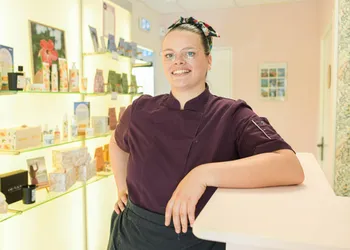 Marine: Pâtissière in Côtes-d'Armor (22)