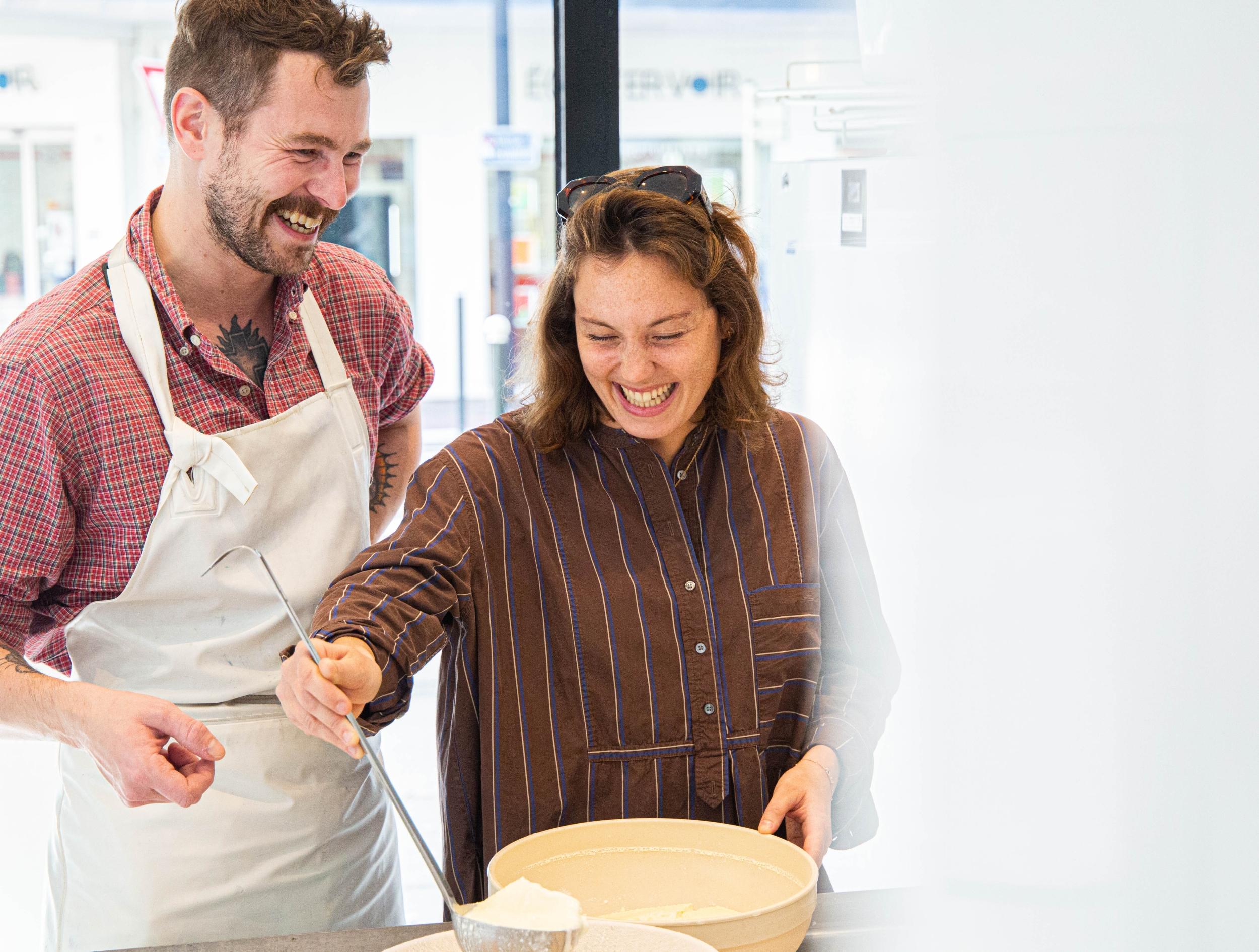 Réalisez fromages frais et faisselles avec François et Roxanne - Image n°7 - Wecandoo