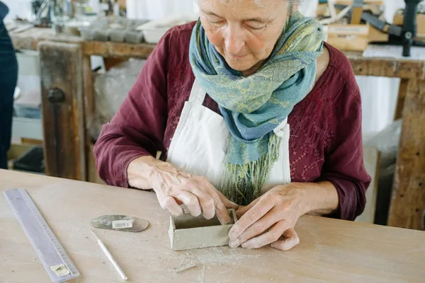 Initiez-vous au modelage avec Florence - Image n°2 - Wecandoo