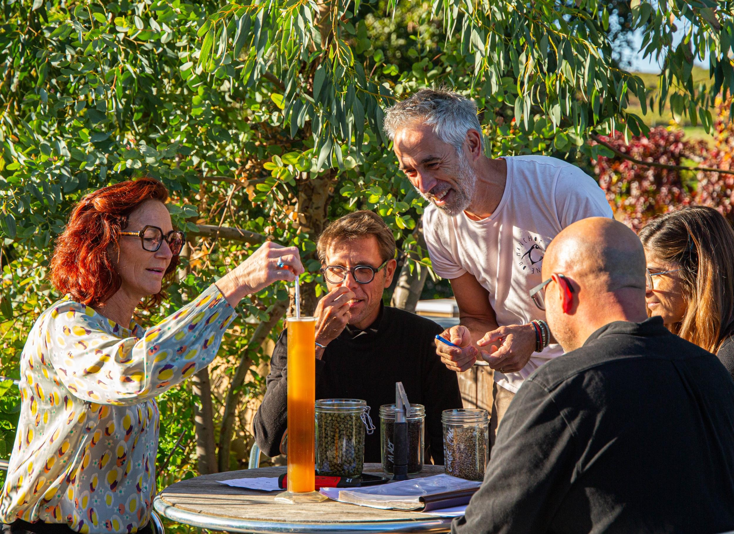 Participez au brassage d'une bière artisanale au coeur du Beaujolais avec Frédéric - Image n°5 - Wecandoo