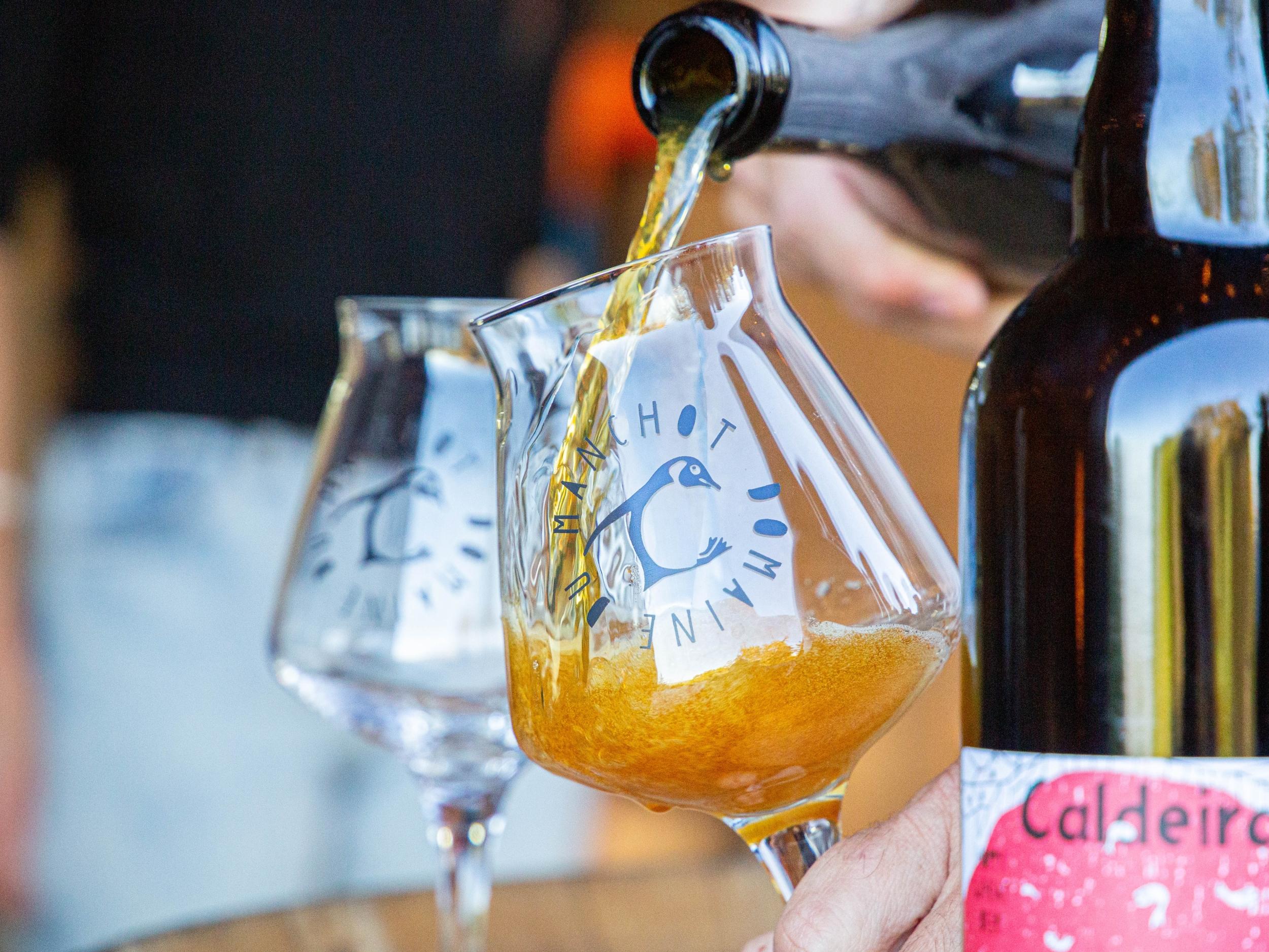 Participez au brassage d'une bière artisanale au coeur du Beaujolais avec Frédéric - Image n°1 - Wecandoo
