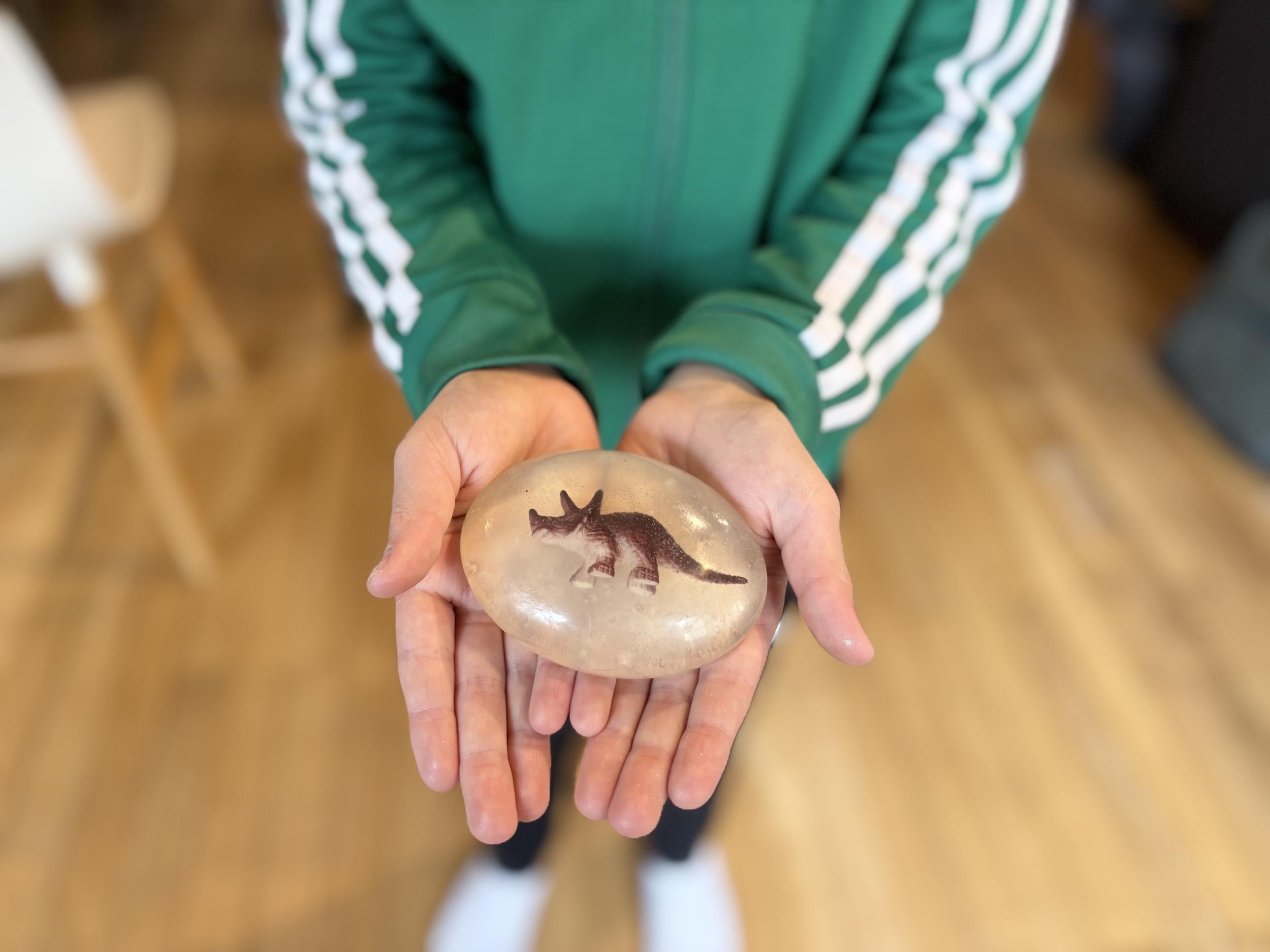 Créez votre savon melt and pour avec votre enfant