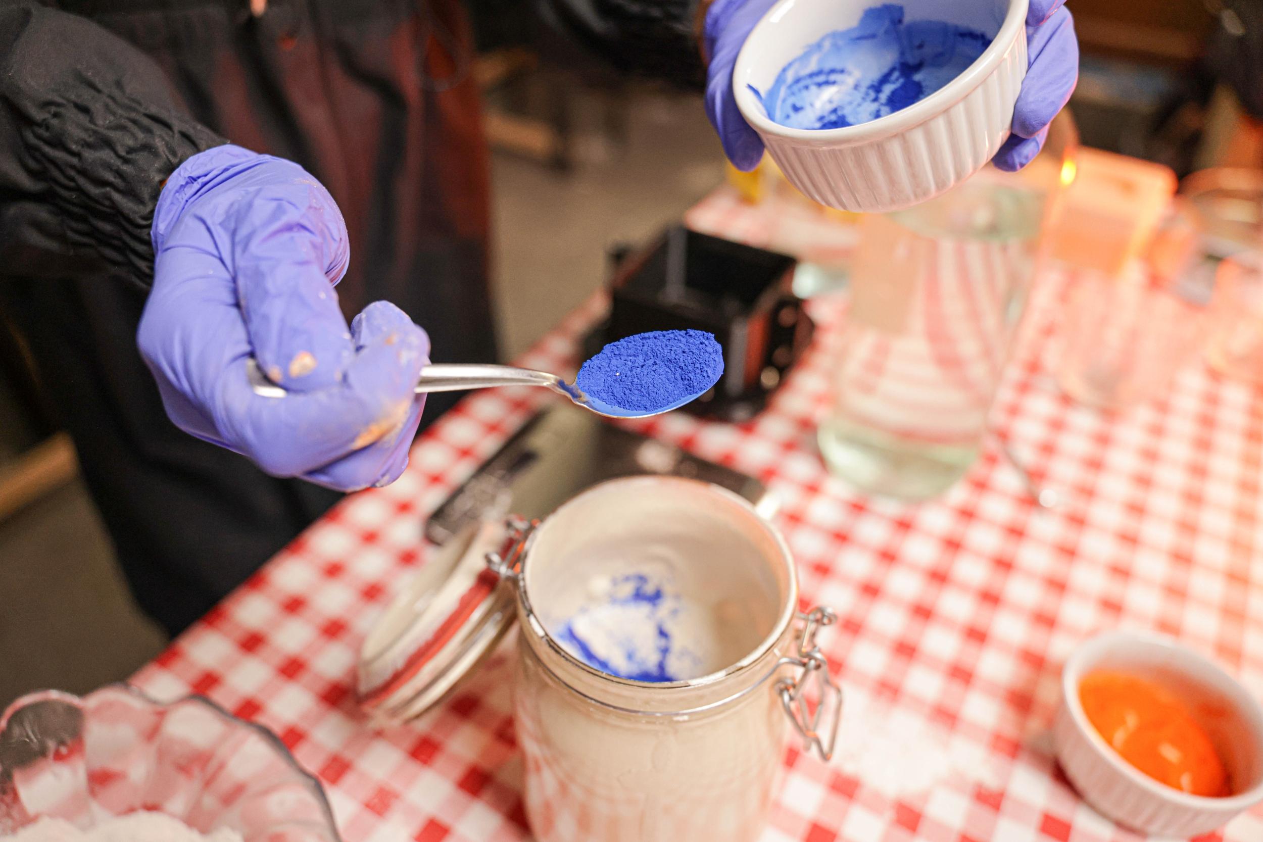 Réalisez votre lampe design avec Marjory - Image n°9 - Wecandoo