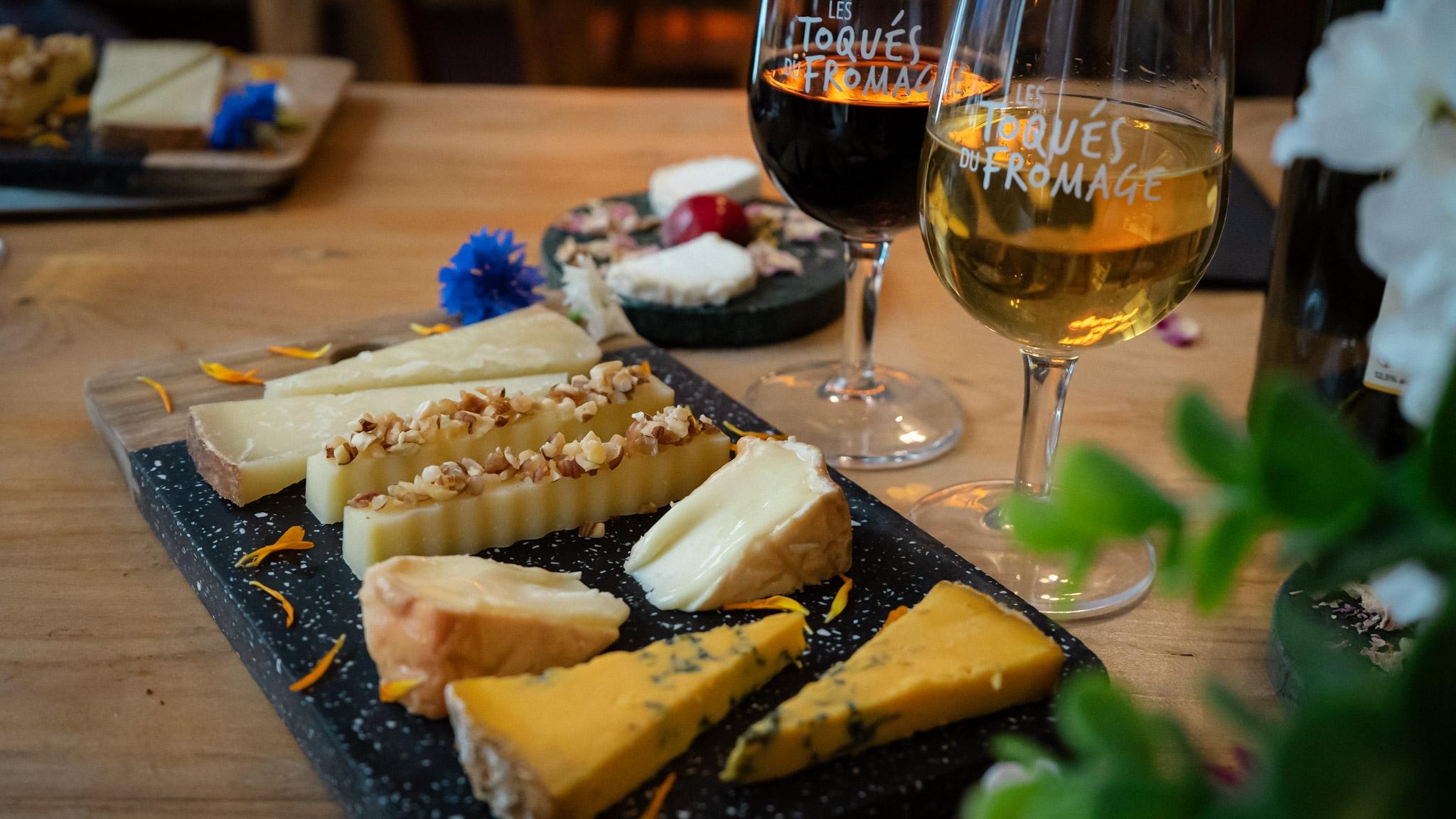Dégustez 5 accords insolites autour du fromage  avec Antoine et Quentin - Image n°8 - Wecandoo