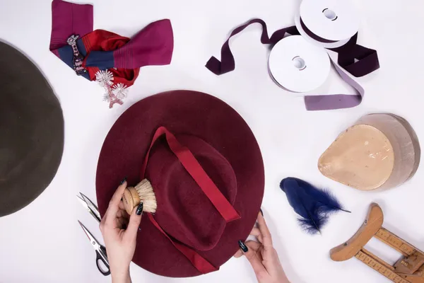 Créez votre chapeau sur mesure avec Fabrice et son équipe - Image n°1 - Wecandoo