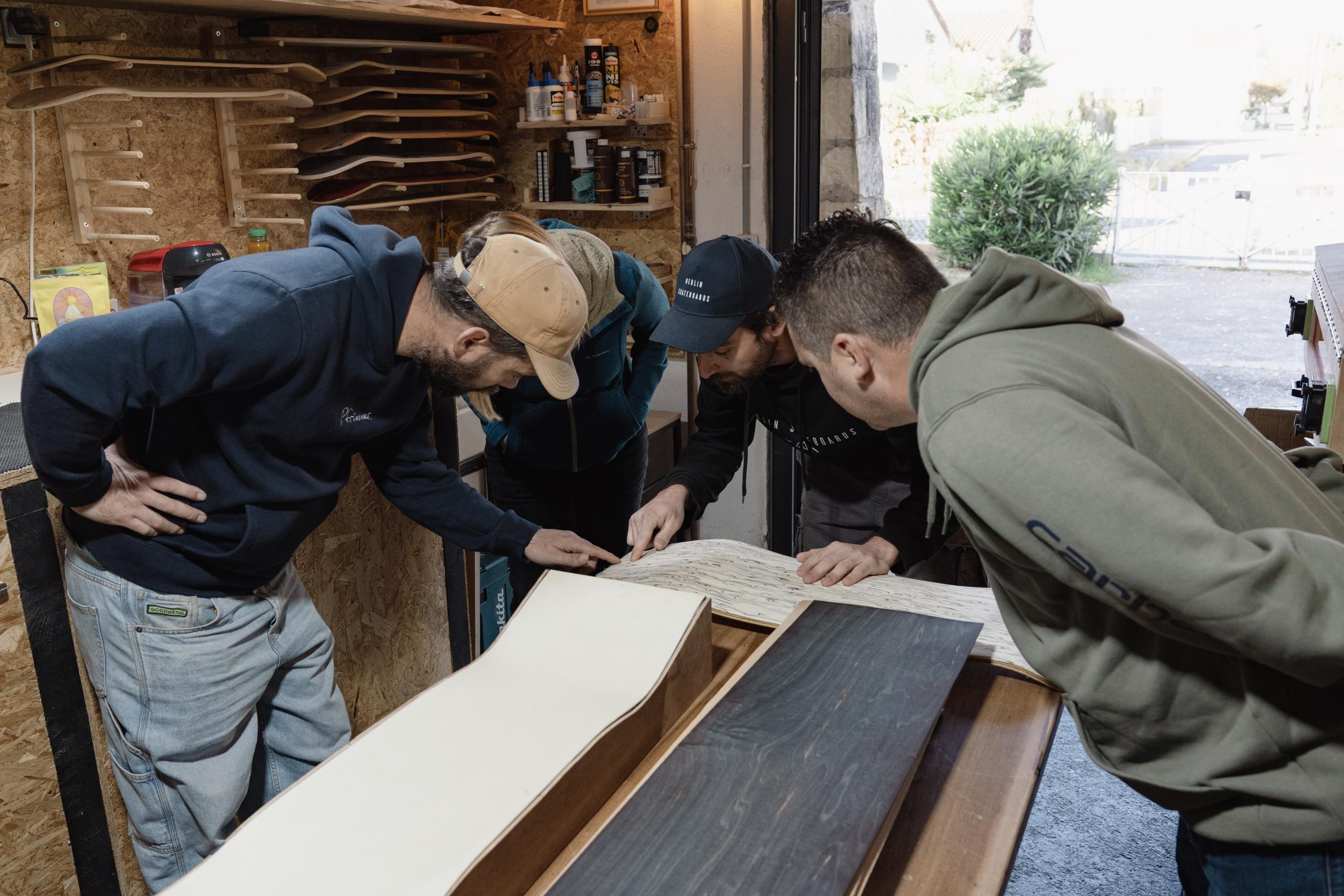 Fabriquez votre planche de skateboard personnalisée avec placage de finition sur une journée avec Tom - Image n°8 - Wecandoo