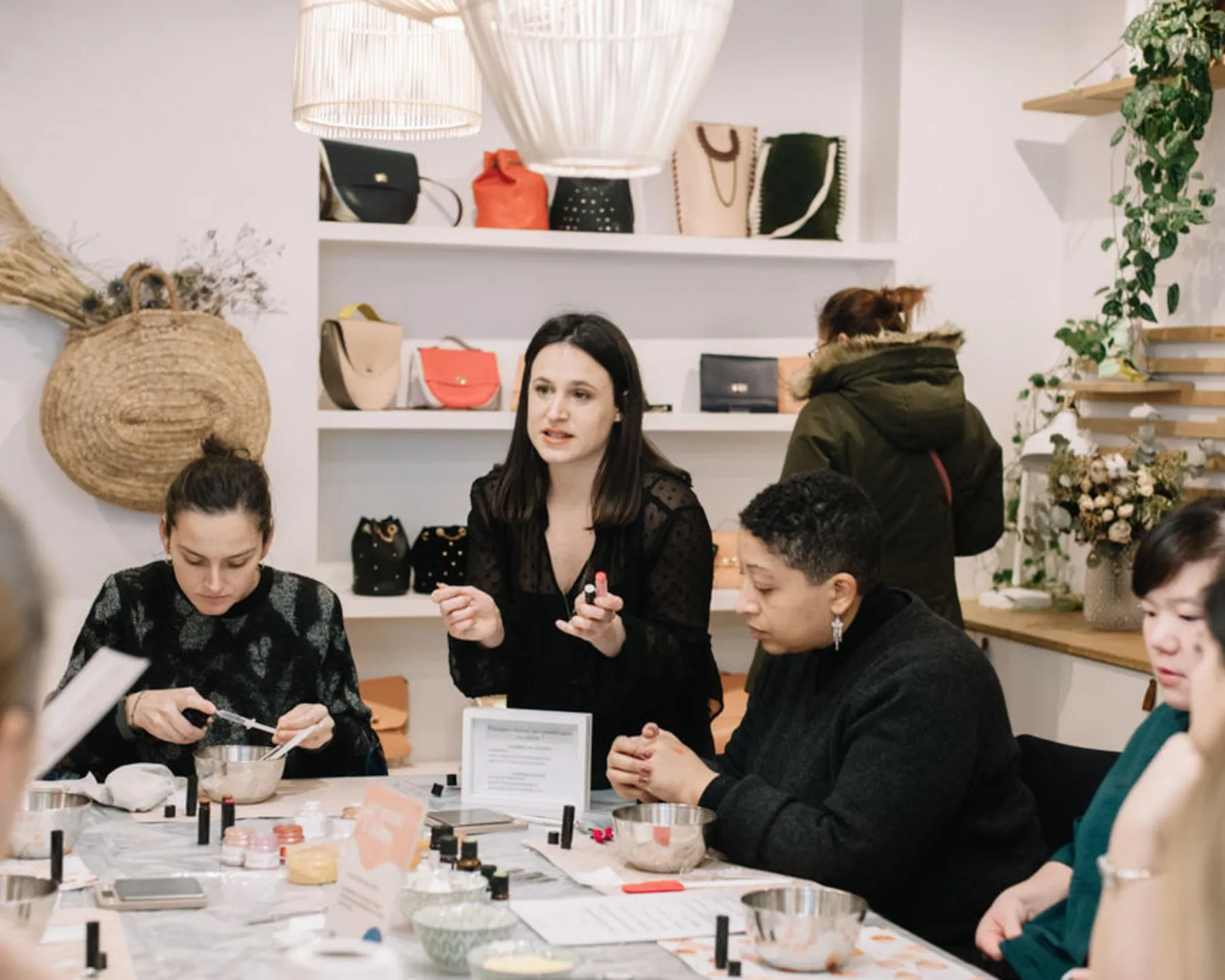 Fabriquez votre rouge à lèvres avec Anaïs - Image n°4 - Wecandoo