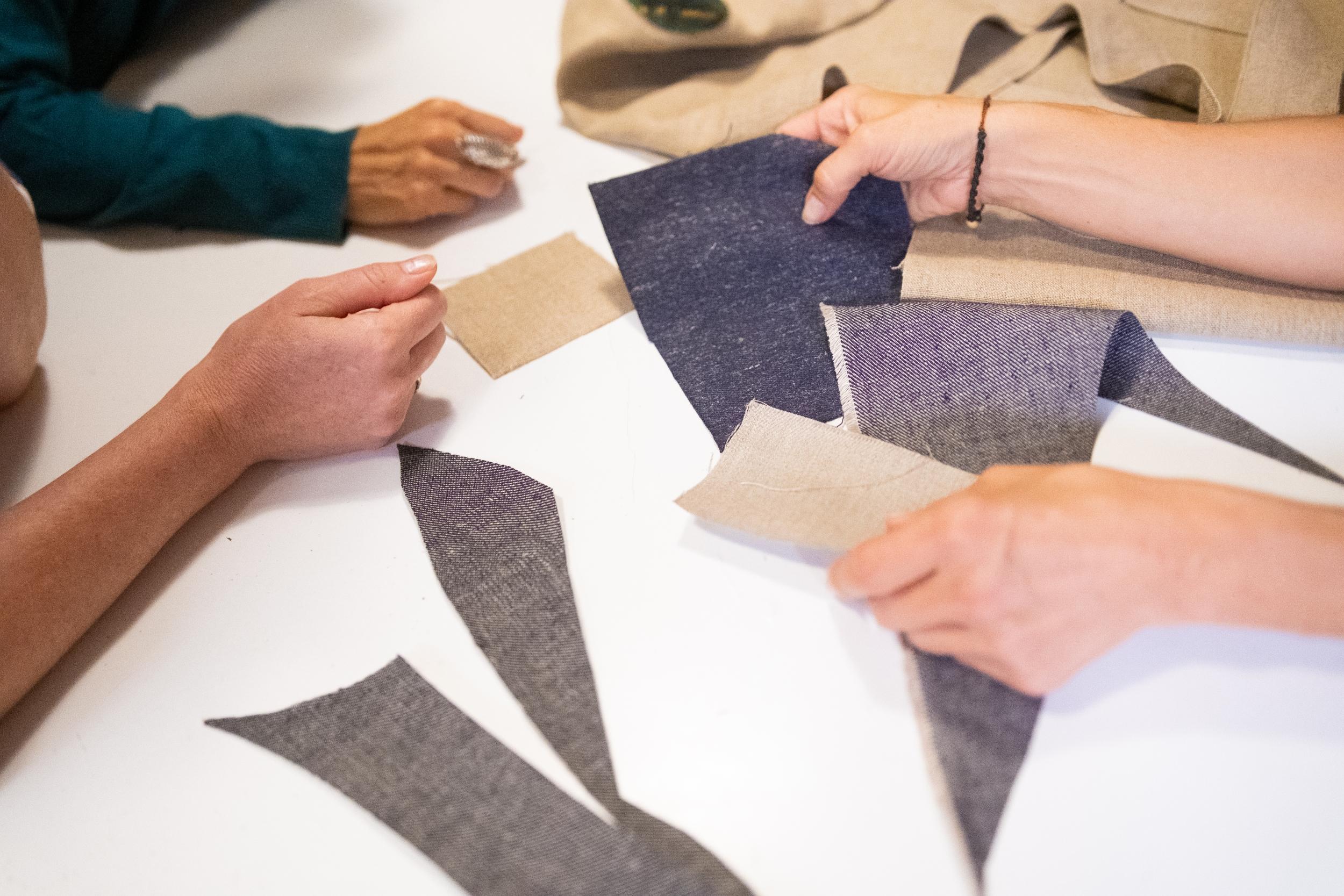 Réalisez votre veste réversible tendance en tissu local avec Aurélie - Image n°5 - Wecandoo