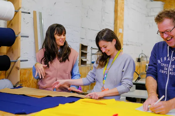 Cousez votre authentique tablier artisanal avec Alban ou son équipe - Image n°5 - Wecandoo