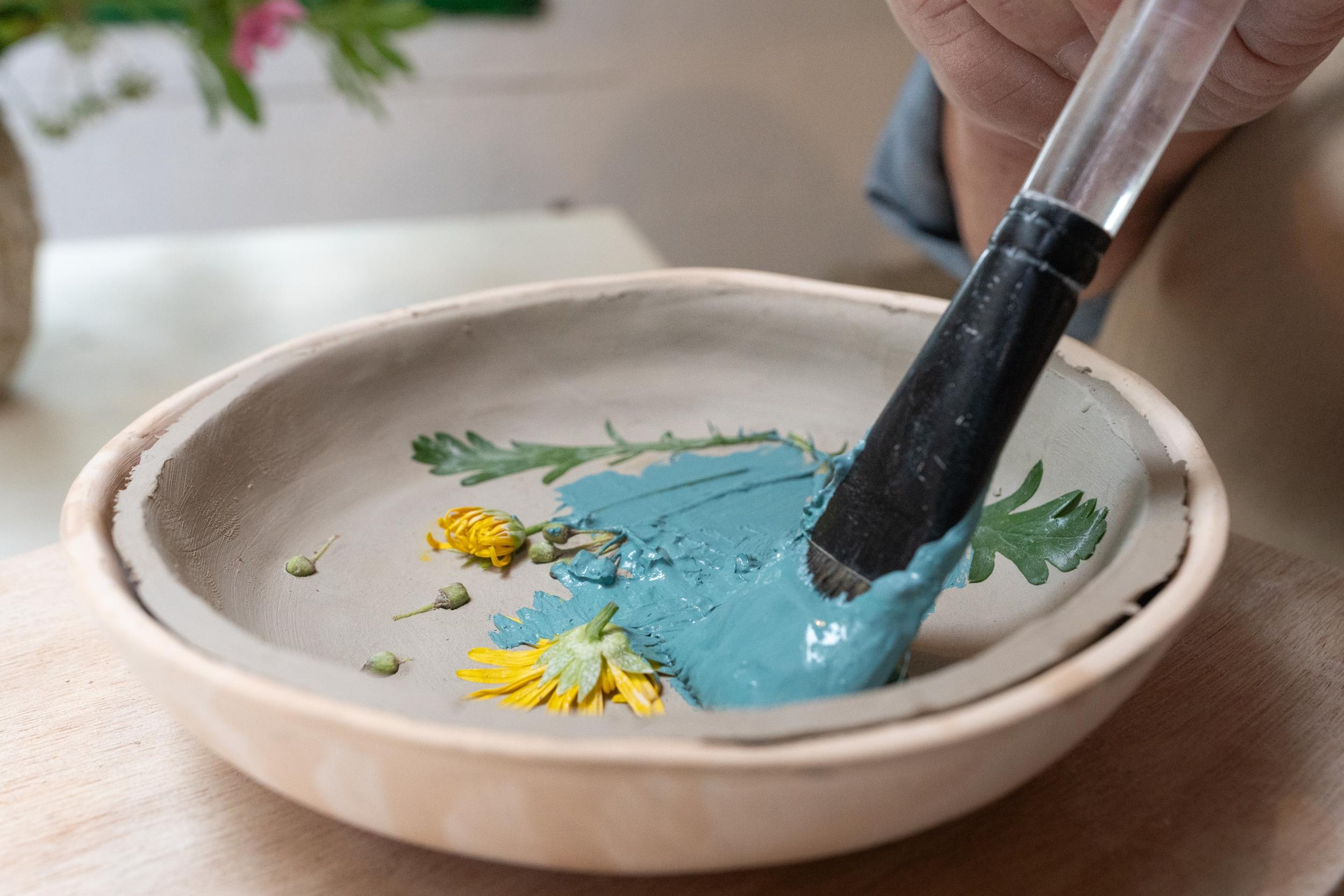 Réalisez vos supports pour fleurs en porcelaine