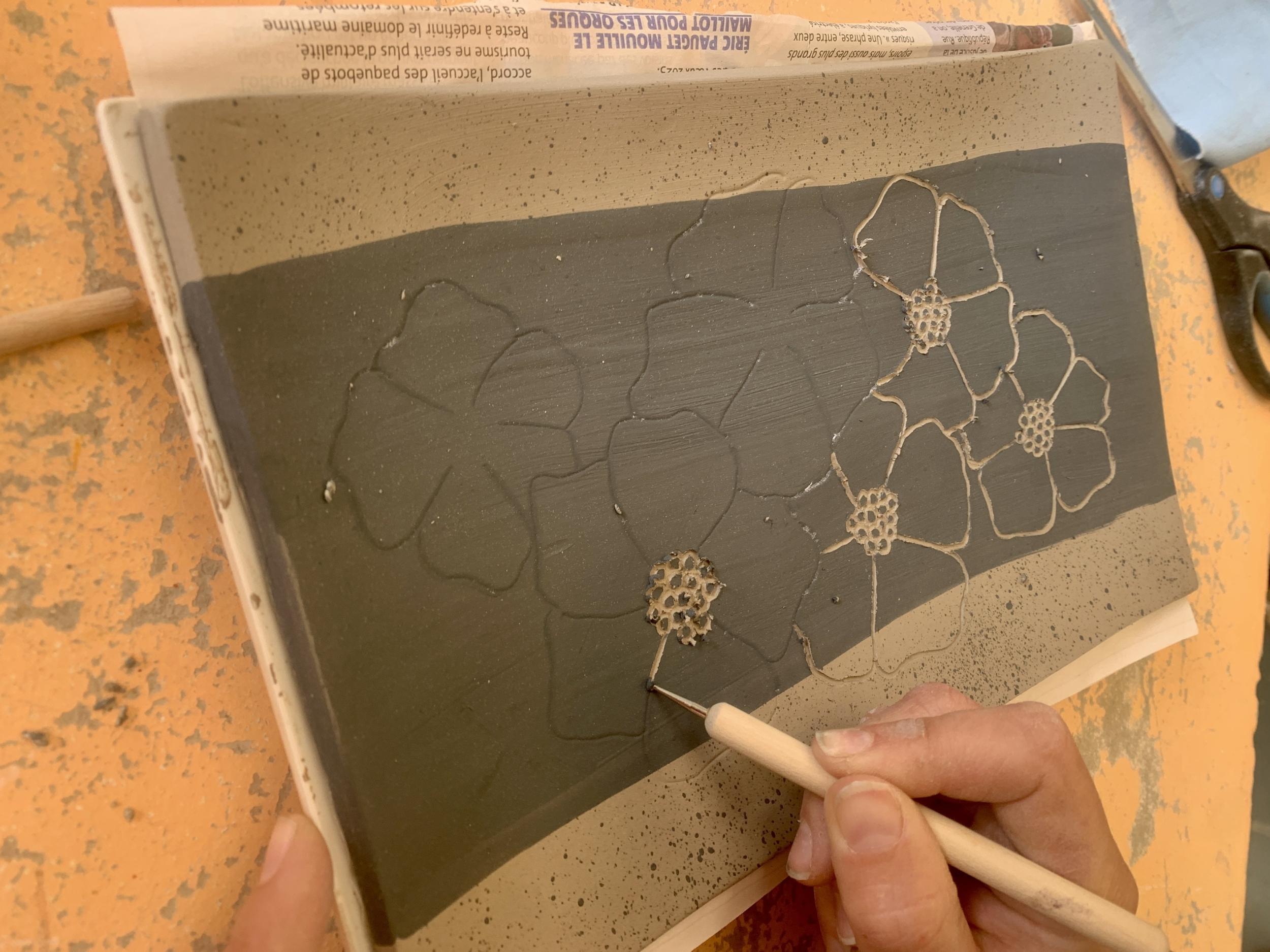 Découvrez le décor et la gravure sur céramique - Image n°15 - Wecandoo