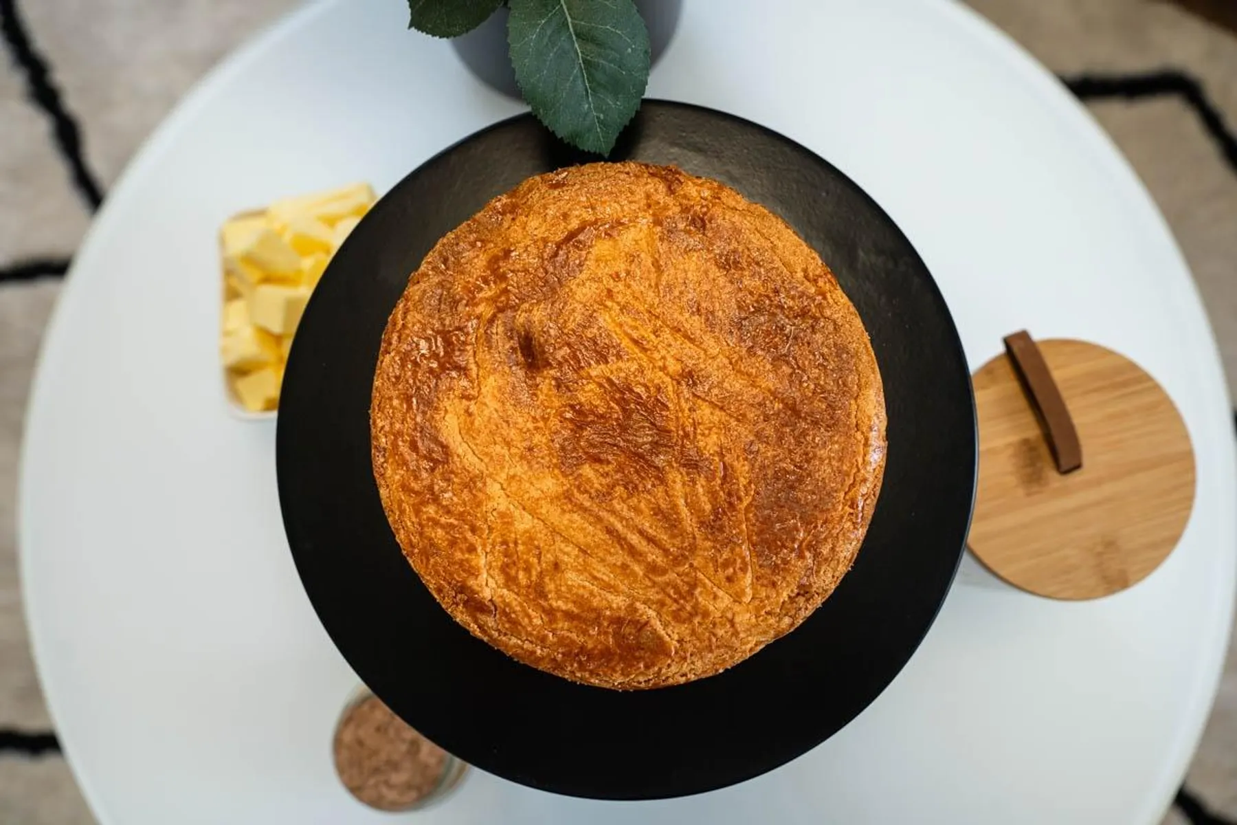 Découvrez la pâtisserie traditionnelle bretonne avec Marine - Image n°1 - Wecandoo