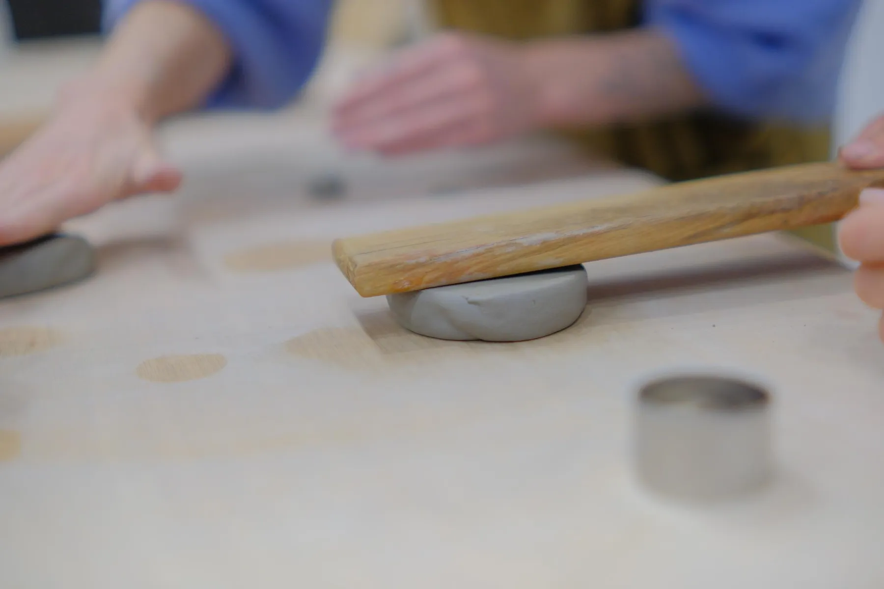 Modèle ta pièce en céramique avec Lola - Image n°5 - Wecandoo