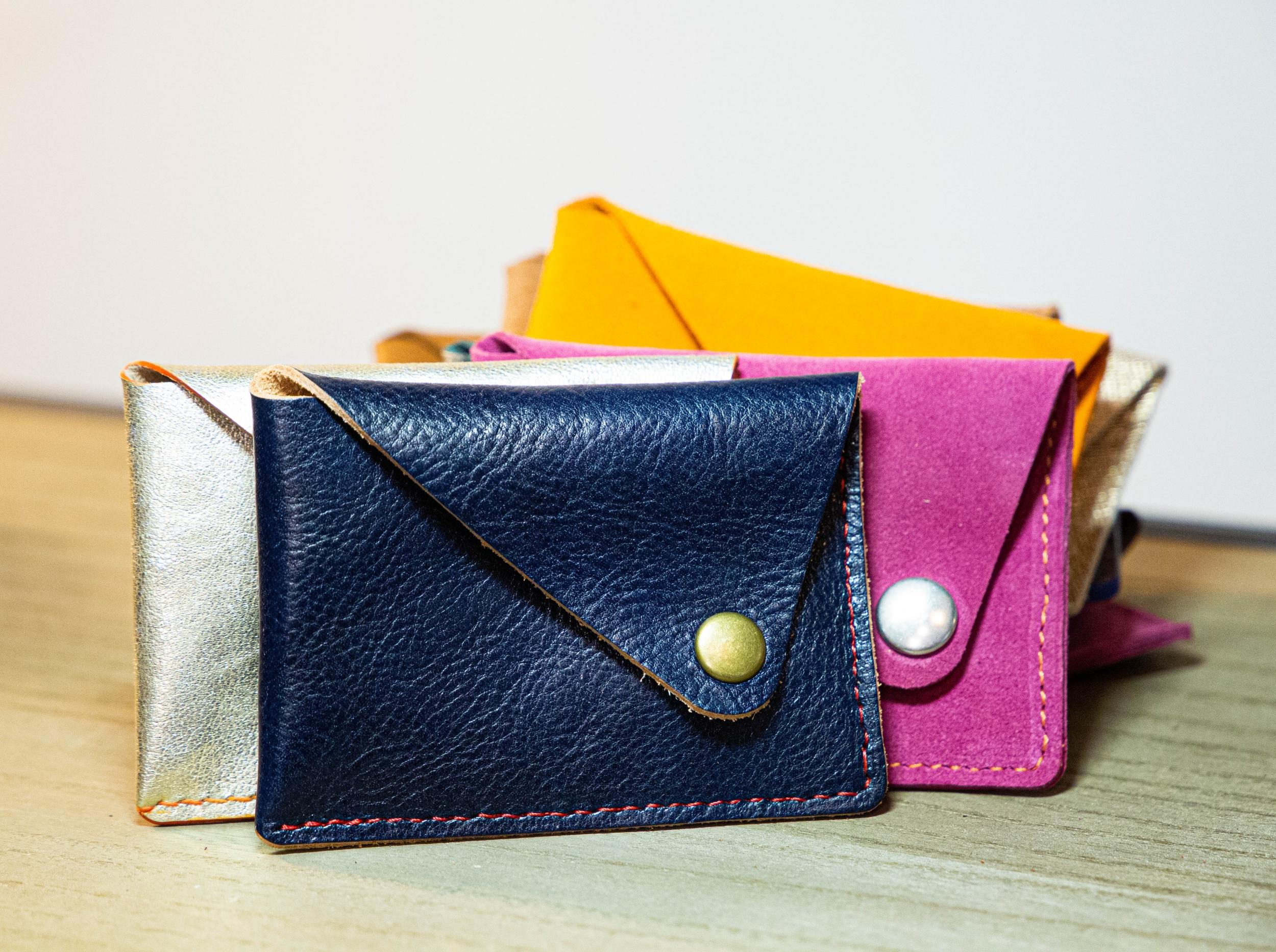 Confectionnez votre porte-cartes en cuir avec Roxane - Image n°1 - Wecandoo