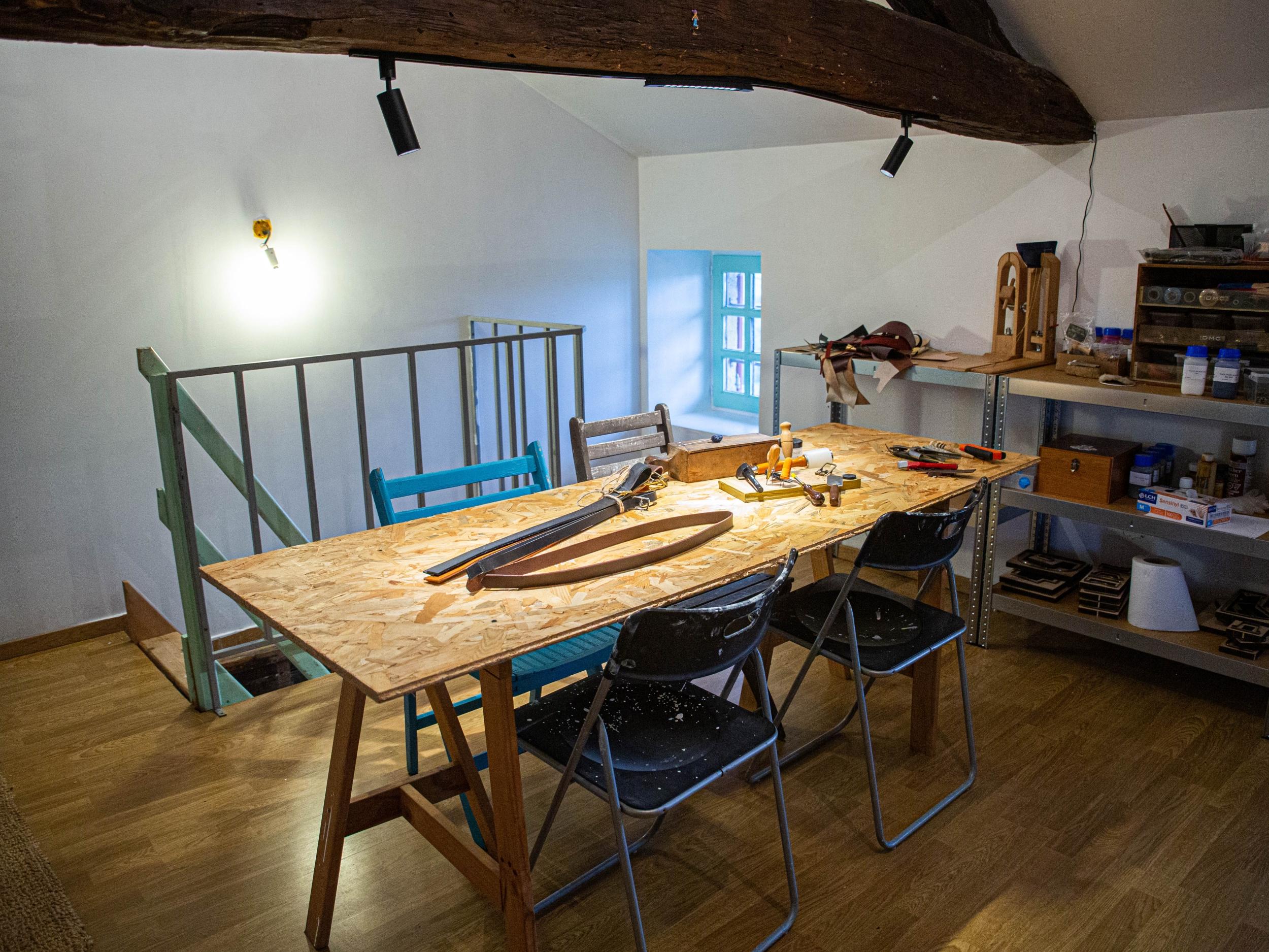 Confectionnez votre ceinture en tannage naturel avec Roxane - Image n°8 - Wecandoo