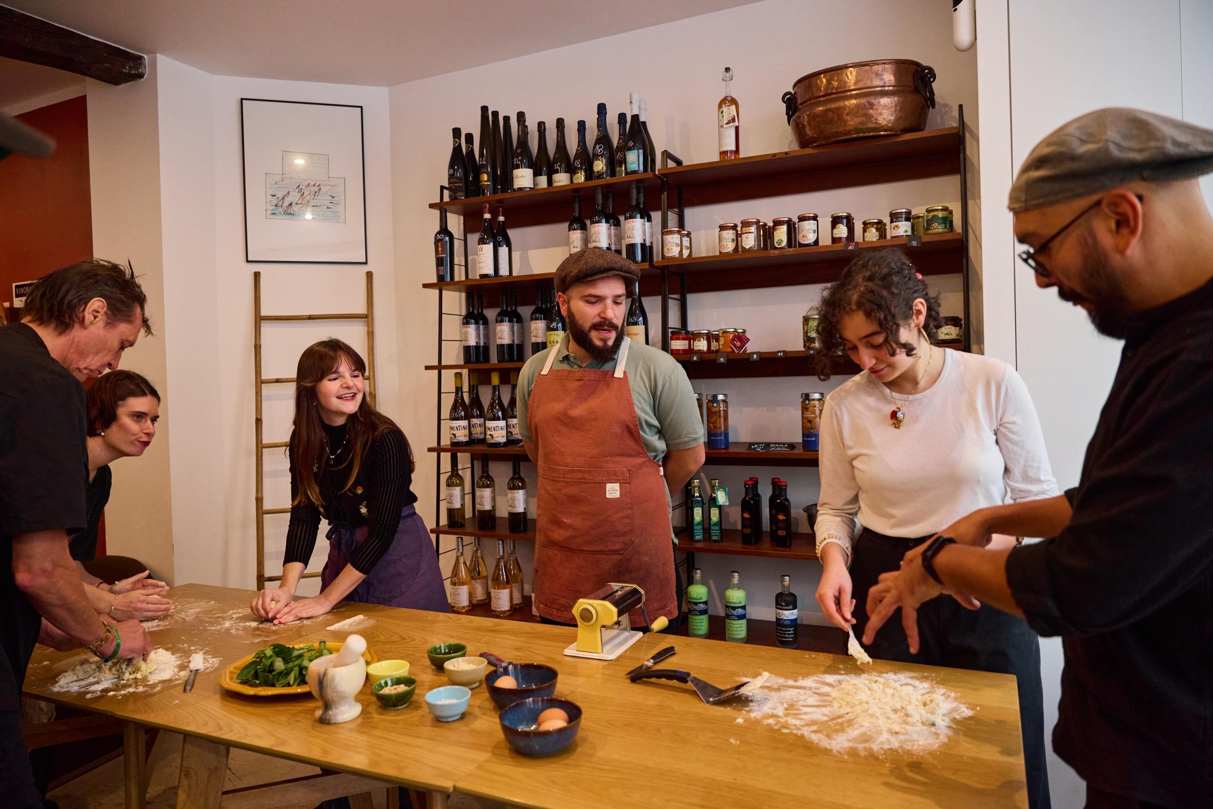 Cuisinez des gnocchis au pesto avec Davide - Image n°4 - Wecandoo