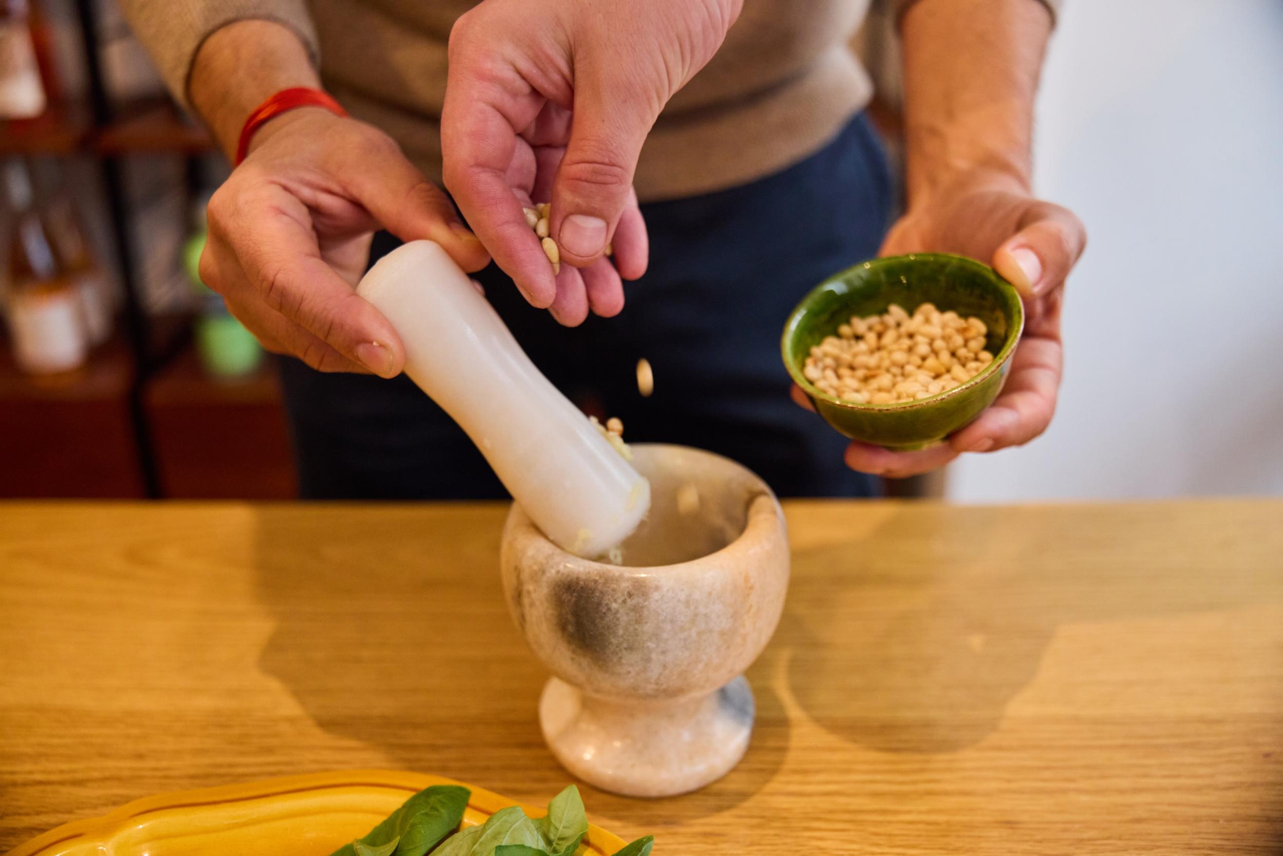 Cuisinez des gnocchis au pesto avec Davide - Image n°5 - Wecandoo