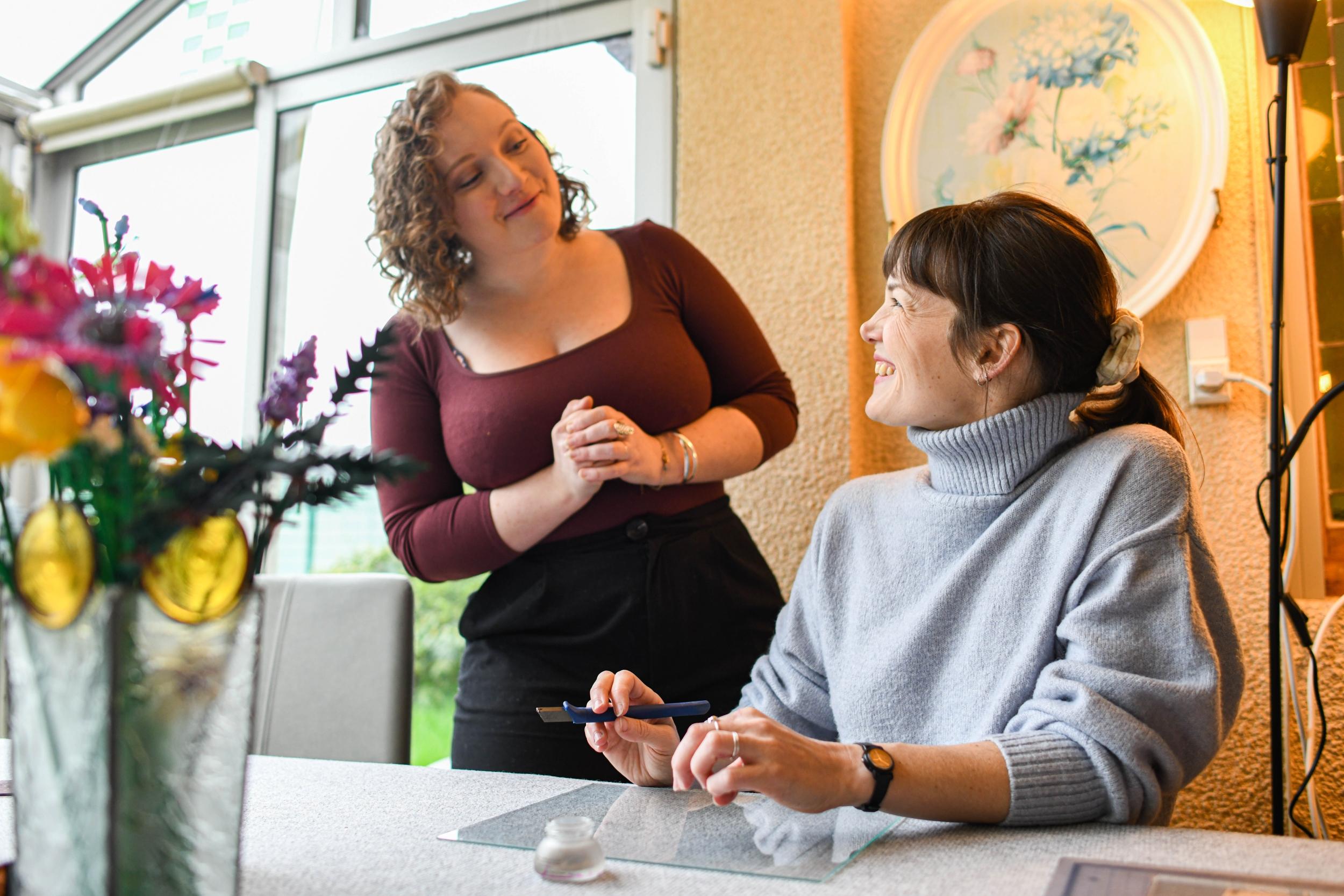 Réalisez votre vitrail Tiffany sur une journée avec Cécile - Image n°10 - Wecandoo