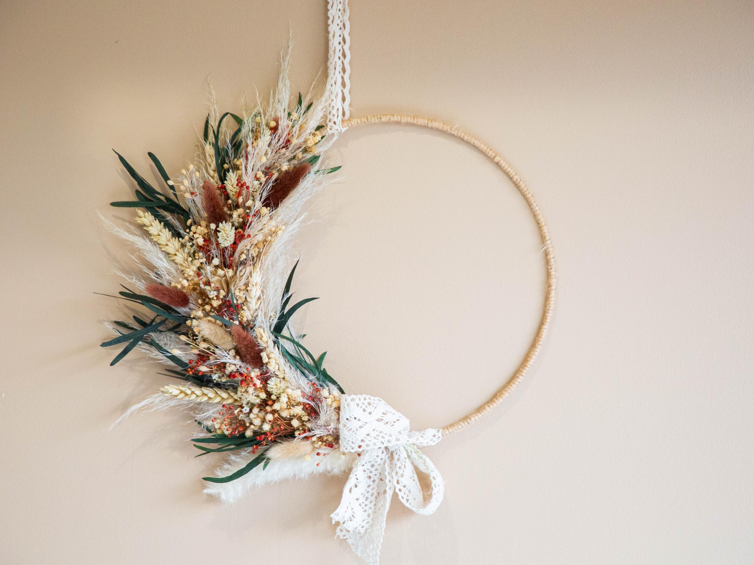 Réalisez votre couronne de fleurs séchées avec Adeline - Image n°1 - Wecandoo