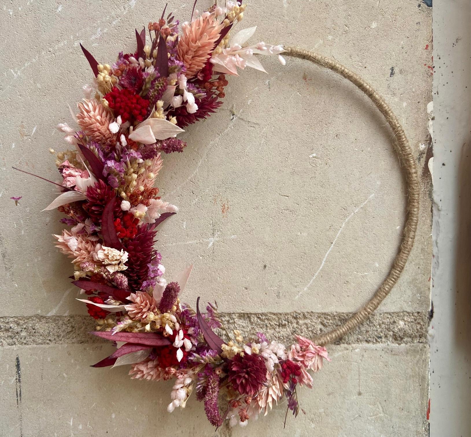 Réalisez votre couronne ou guirlande en fleurs séchées autour d'un apéro avec Hélène, Fred et Marion - Image n°9 - Wecandoo