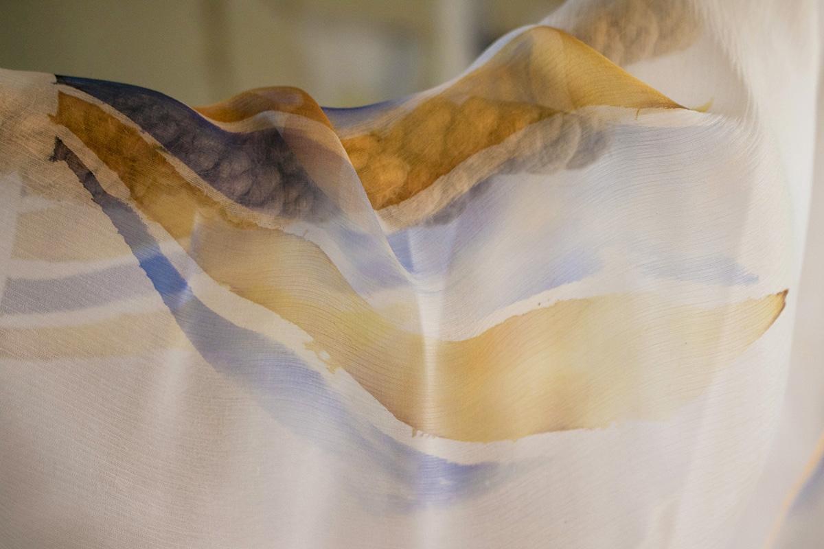 Réalisez votre foulard en soie de créateur avec Julie - Image n°4 - Wecandoo