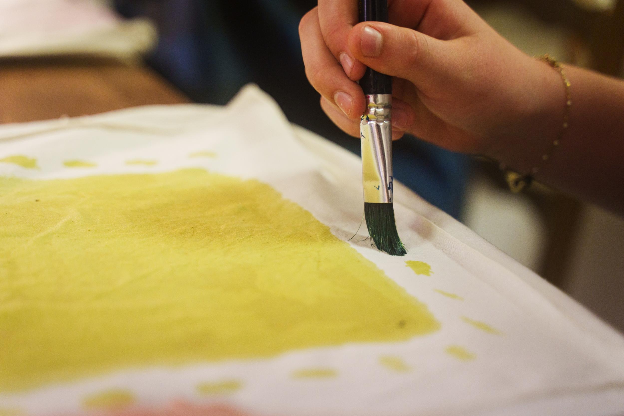 Réalisez votre foulard ou tote bag en cyanotype