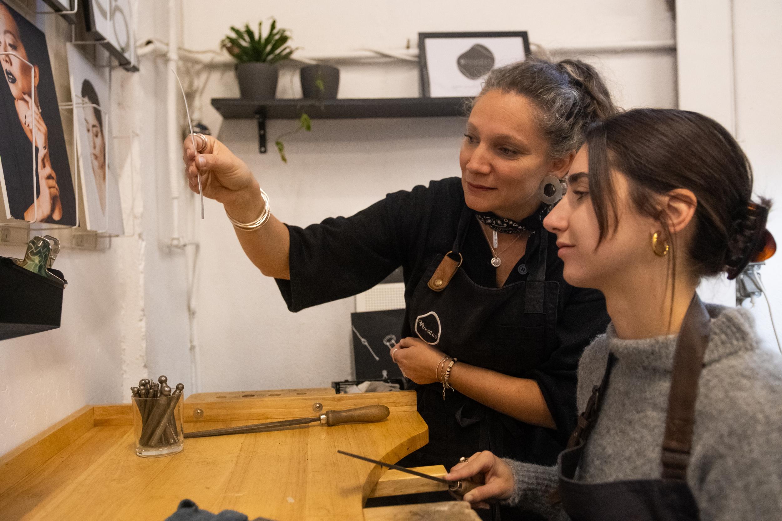 Créez votre bague en argent avec Delphine - Image n°7 - Wecandoo