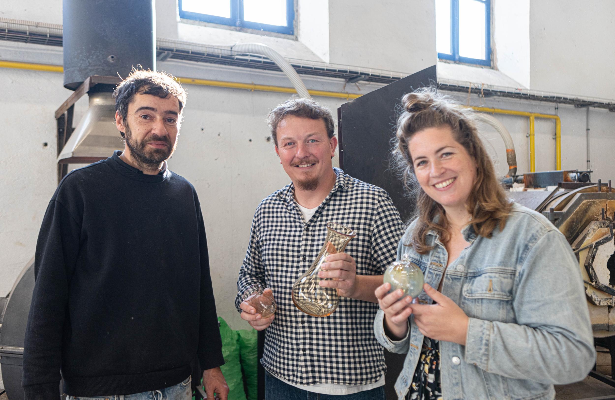 Découvrez le soufflage de verre sur une journée avec Stéphane - Image n°2 - Wecandoo