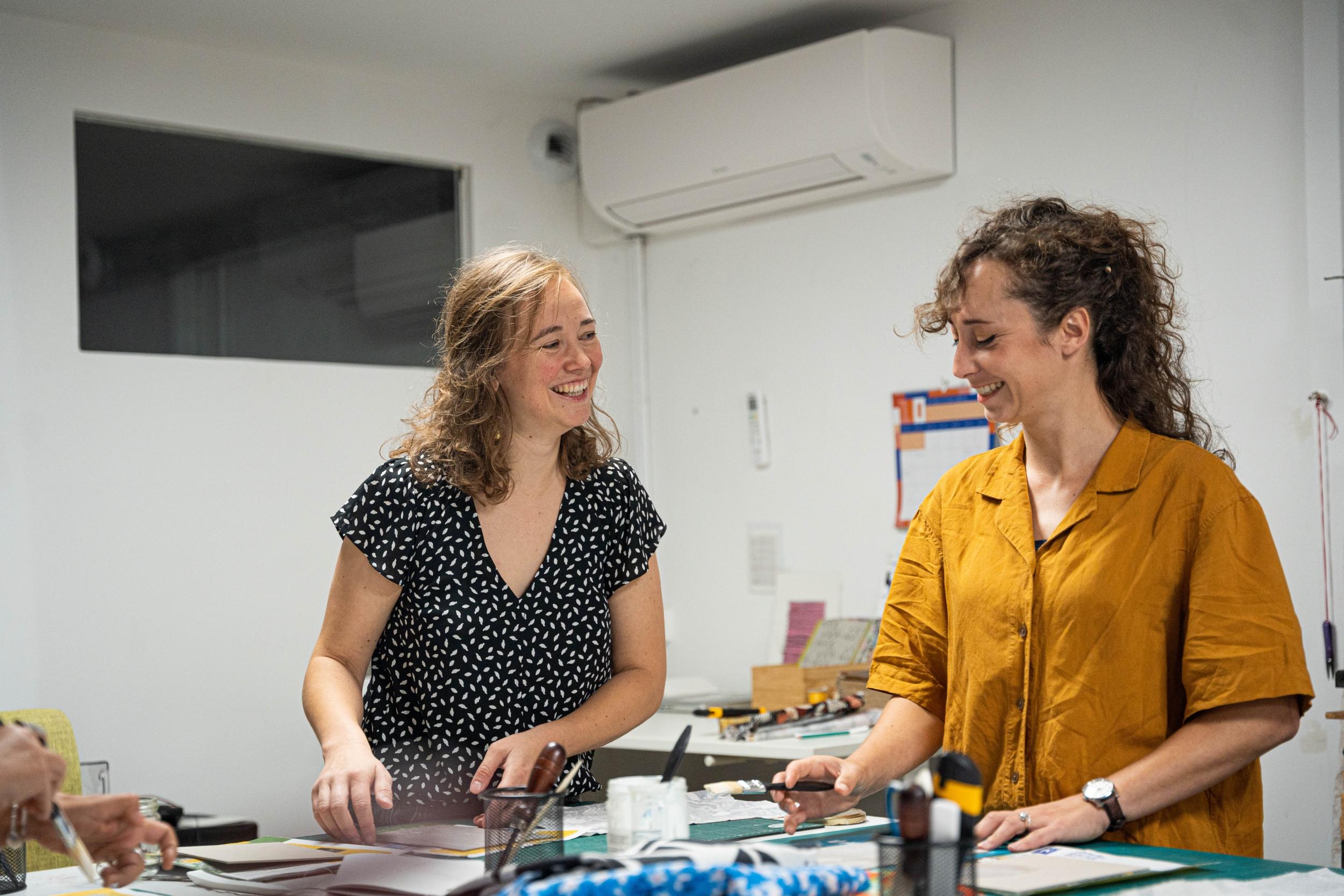 Fabriquez votre carnet à dos carré avec Chloé - Image n°7 - Wecandoo