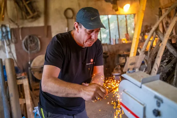 Fabriquez votre couteau médiéval, de la lame à l'étui, sur cinq jours avec Yoen - Afbeelding nr. 2 - Wecandoo