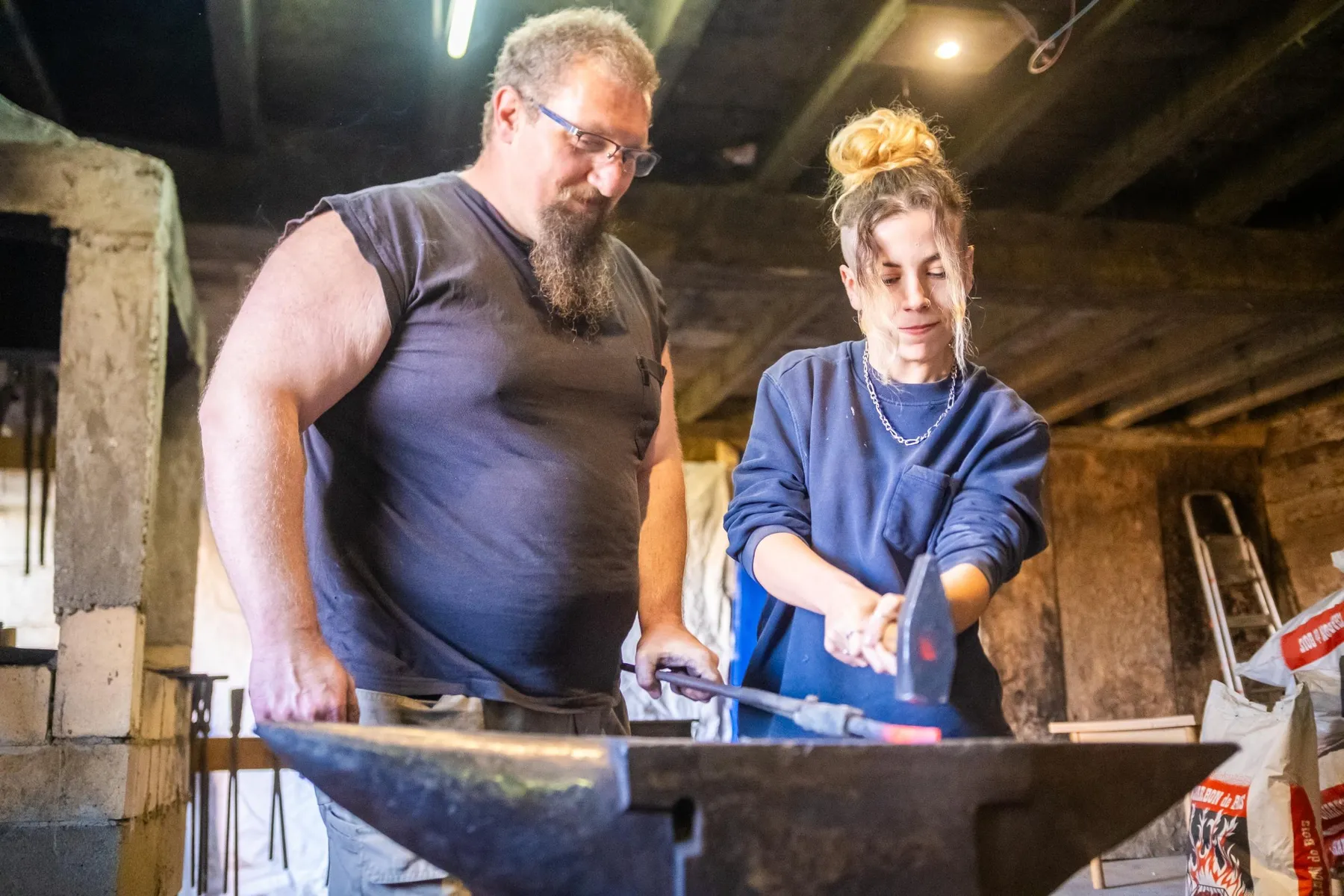 Fabriquez votre couteau médiéval, de la lame à l'étui, sur cinq jours avec Yoen - Image n°4 - Wecandoo