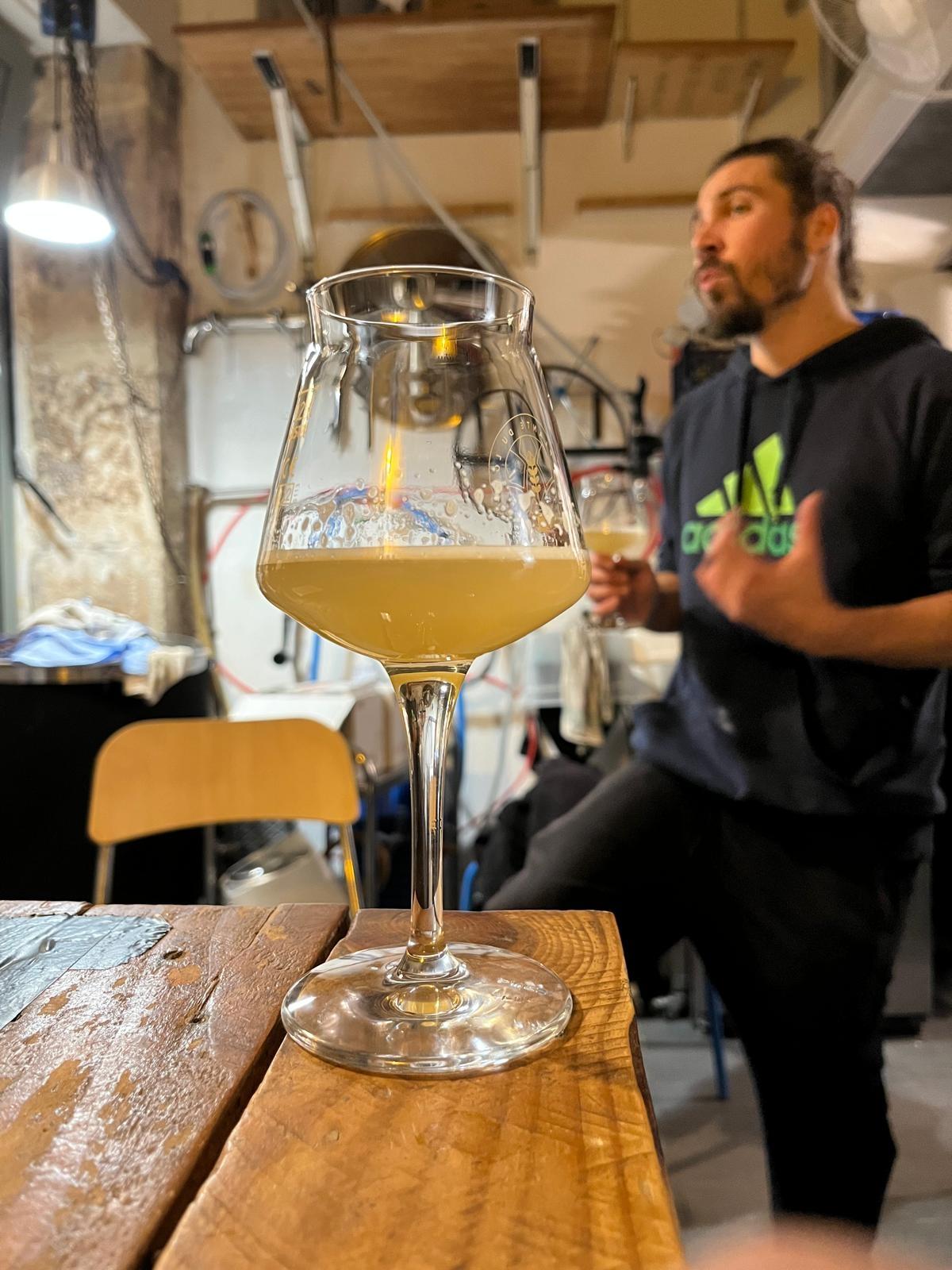 Dégustez des bières artisanales avec Romain - Image n°3 - Wecandoo